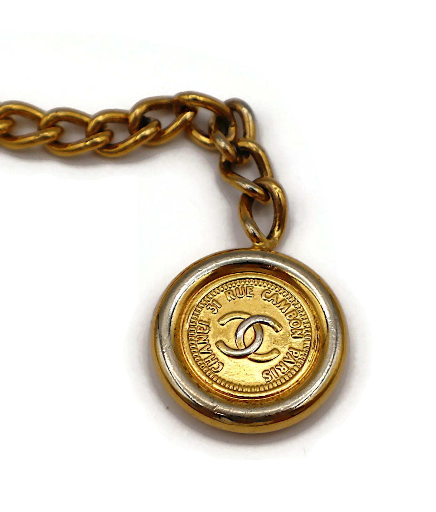 CHANEL Vintage Gold Tone Chain Belt 31 Rue Cambon Paris Coins, 1998 For Sale 14