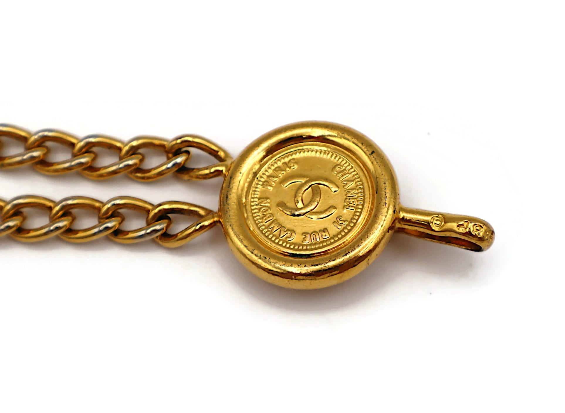 CHANEL Vintage Gold Tone Chain Belt 31 Rue Cambon Paris Coins, 1998 For Sale 5