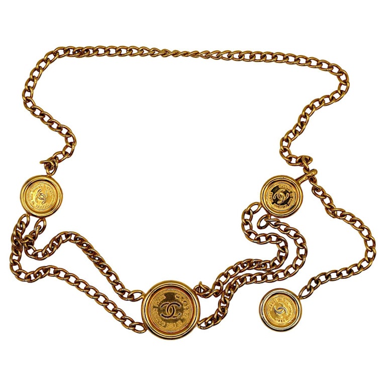 CHANEL Vintage Gold Tone Chain Belt 31 Rue Cambon Paris  display picture 1