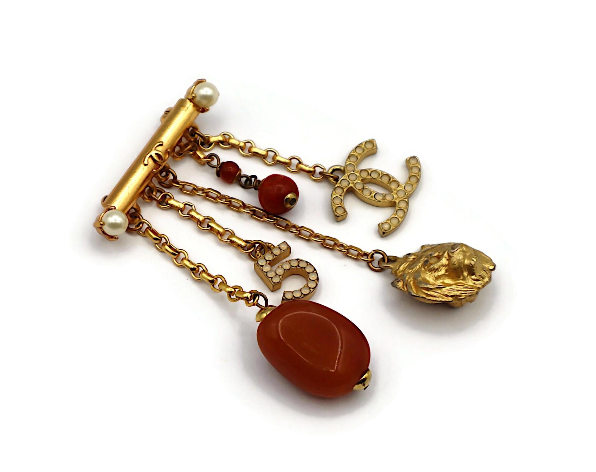 CHANEL Vintage Gold Tone Charm Brooch, Fall 2001 In Good Condition In Nice, FR