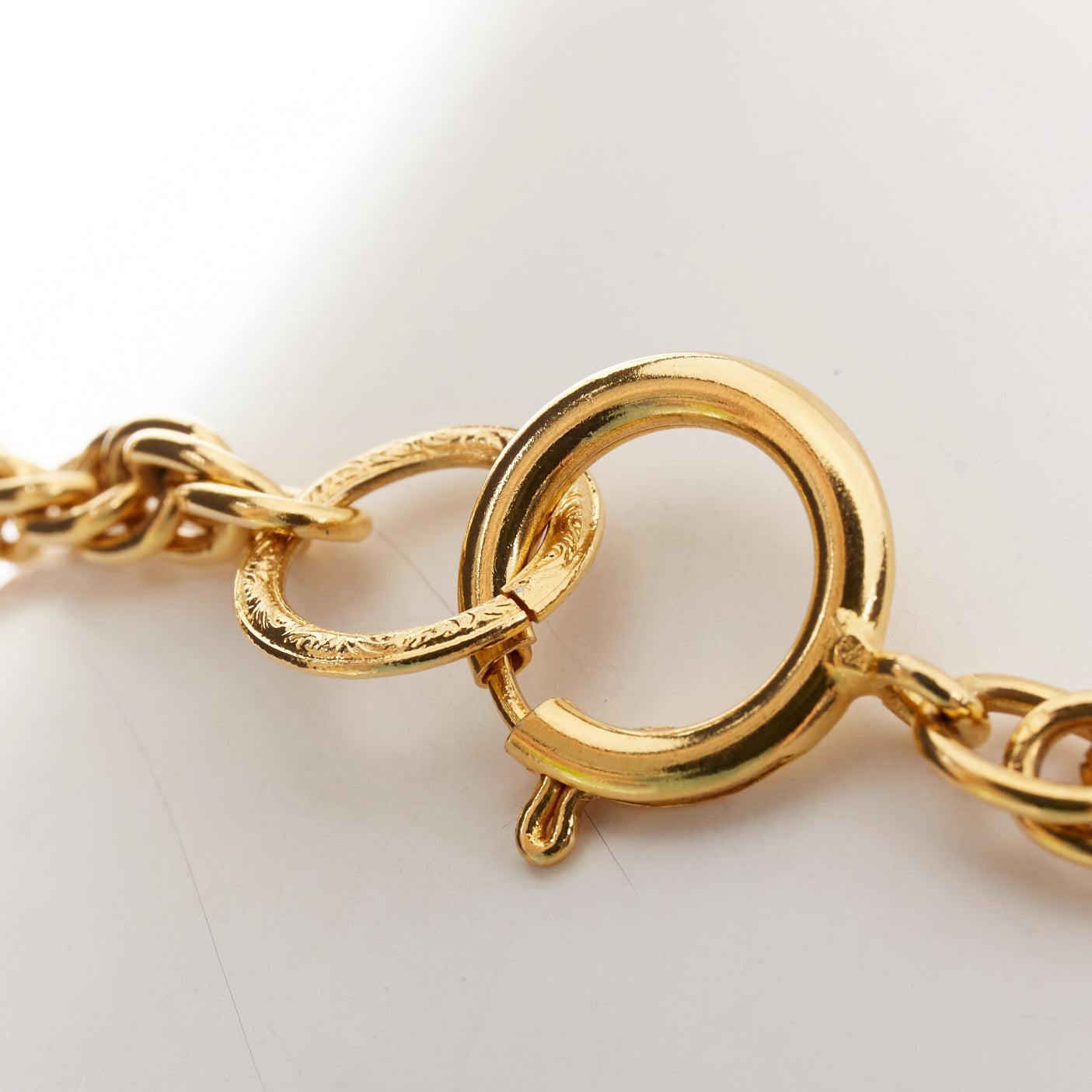 CHANEL Vintage Goldton Coco Mademoiselle Medaillon Kette Prinzessin Halskette im Angebot 4