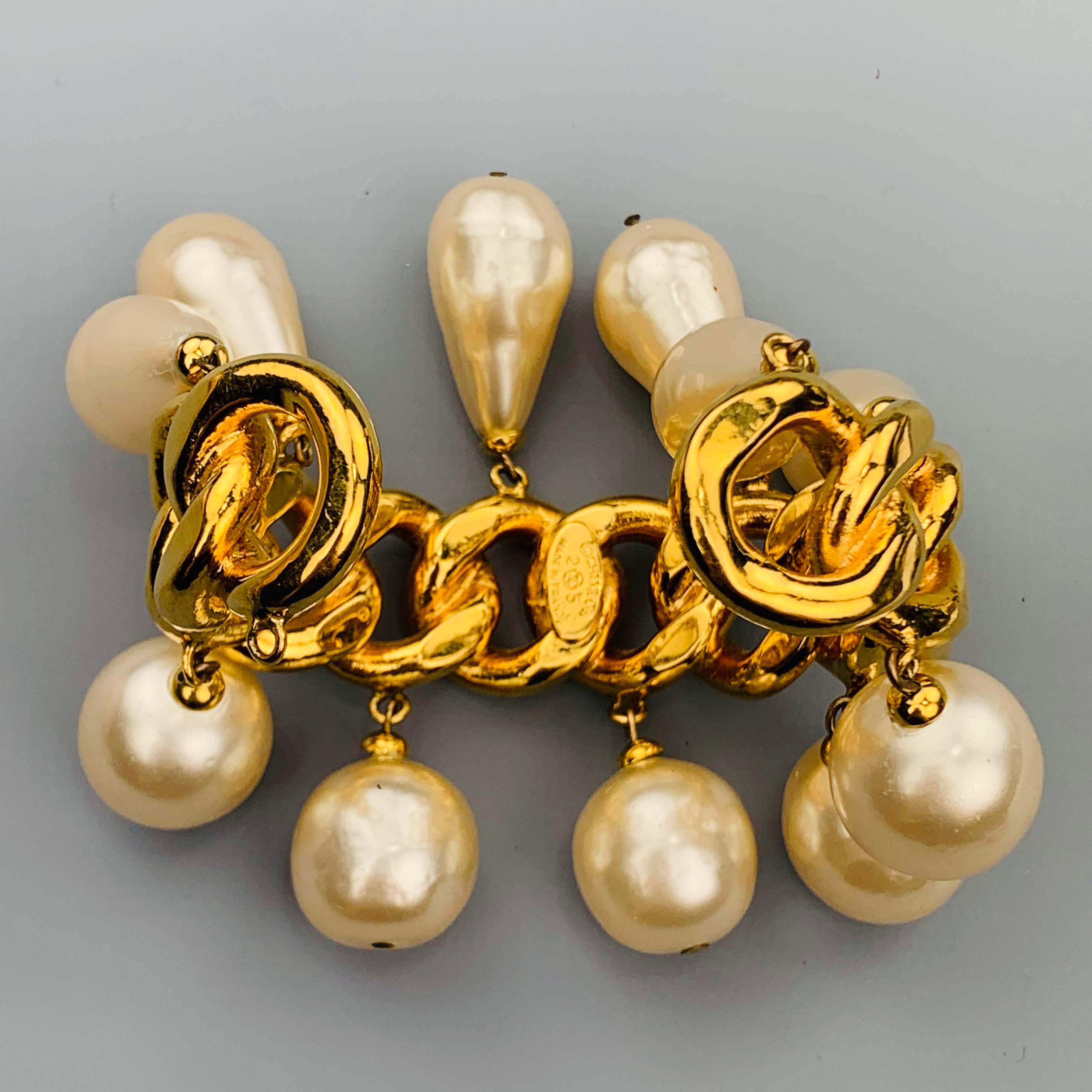 Women's or Men's CHANEL VINTAGE Gold Tone Faux Pearl Drop Chain Cuff Bangle Bracelet