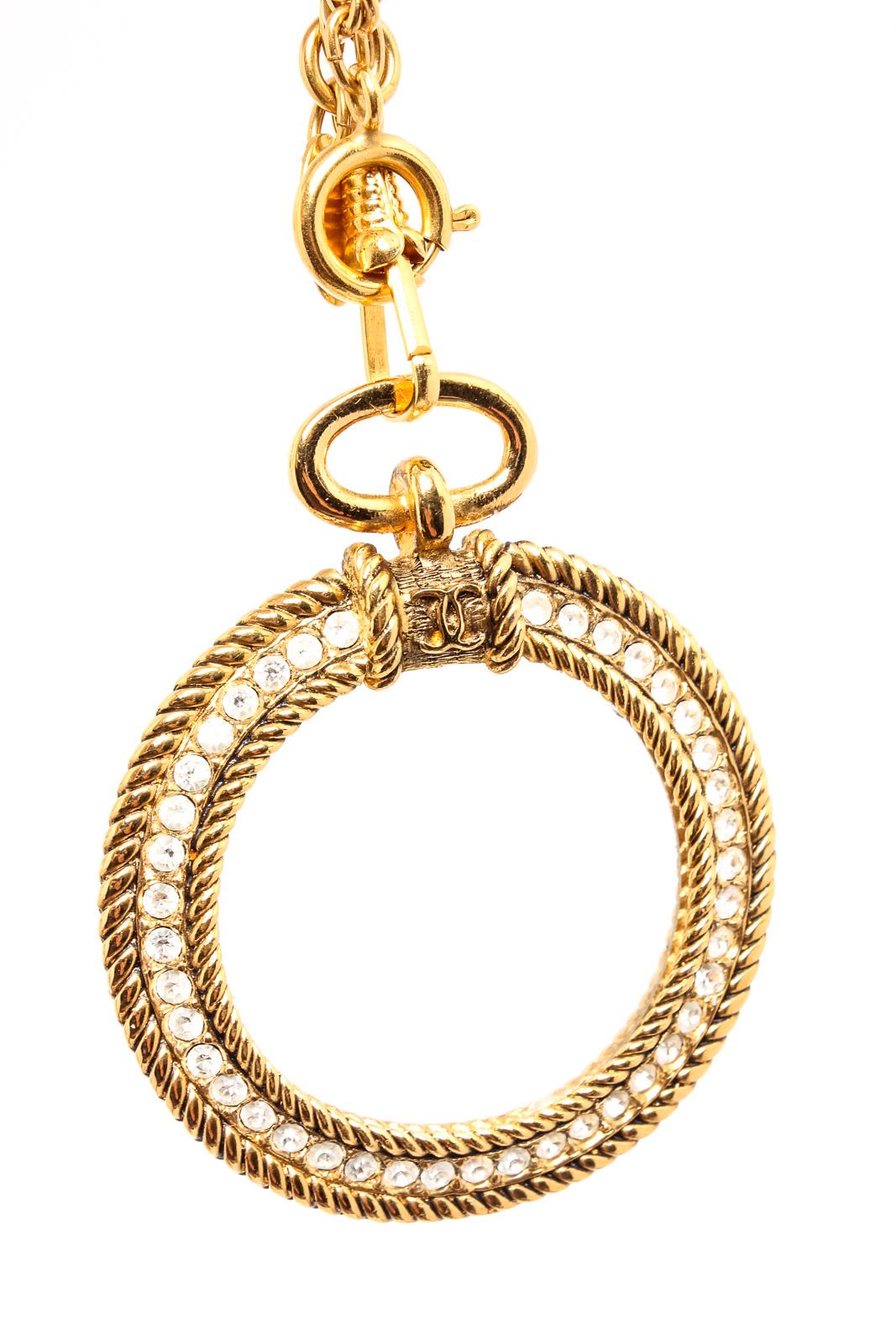 Women's Chanel Vintage Gold Tone Faux Pearl Magnifying Glass Medallion Necklace
