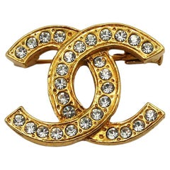 CHANEL Vintage Gold Tone Jewelled CC Brooch