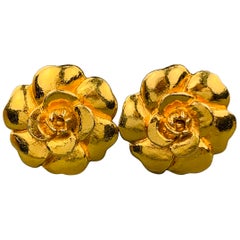 CHANEL VINTAGE Gold Tone Metal Camellia Clip On Earrings