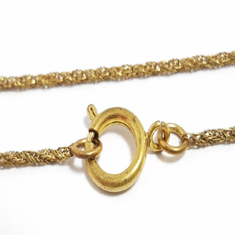 Chanel Vintage Gold-Tone Metal CC Coco Mark Coin Top Pendant Necklace In Good Condition For Sale In Irvine, CA
