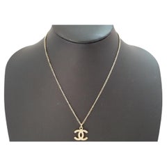 Chanel Vintage Gold-tone Metal Large Size CC Logo Chain Necklace