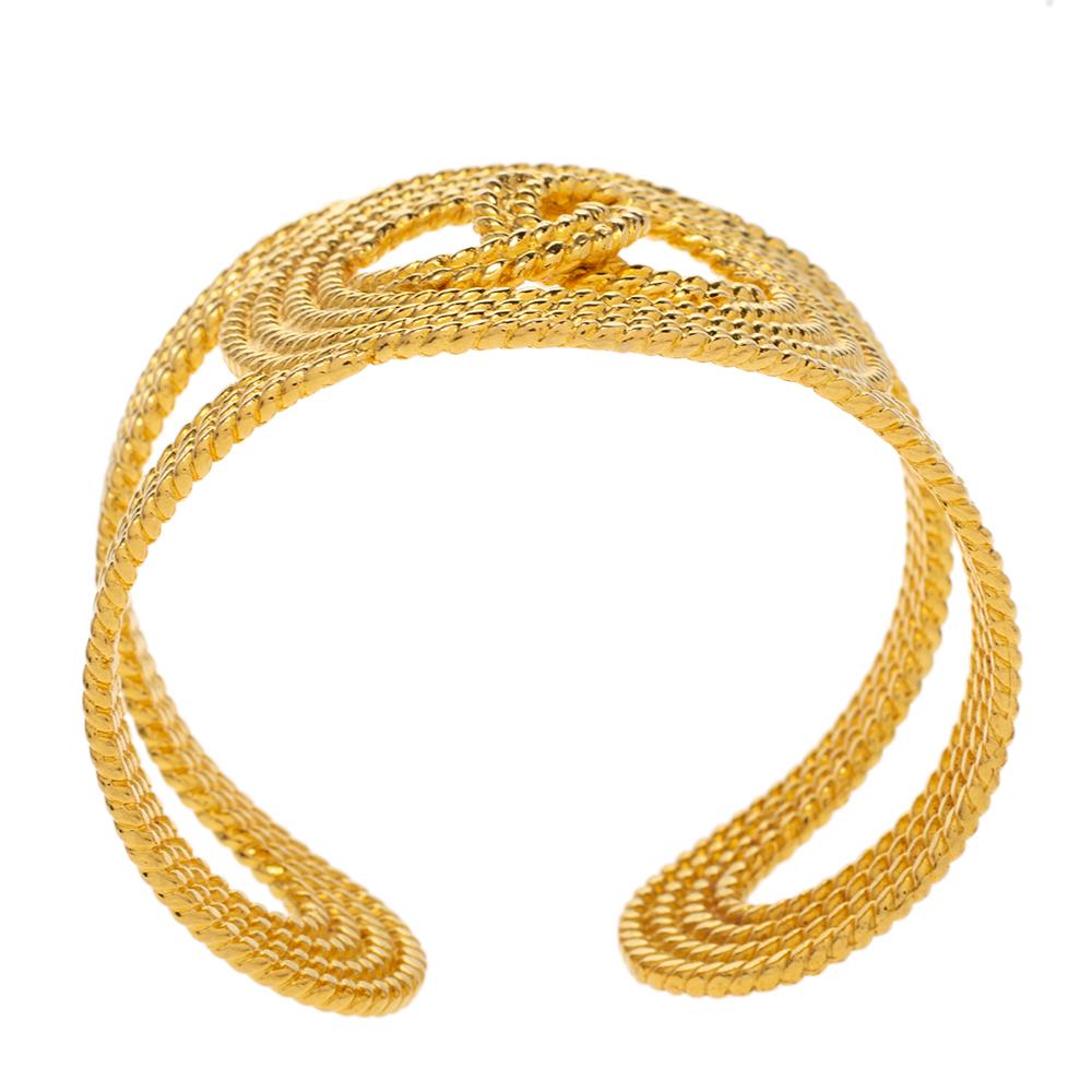 Chanel Vintage Gold Tone Open Cuff Bracelet In Good Condition In Dubai, Al Qouz 2