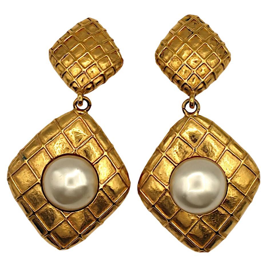 CHANEL Vintage Gold Tone Quilted Losange Dangle Earrings For Sale