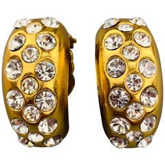 CHANEL Vintage Gold Tone Strass Hälfte Hoop Clip auf Ohrringe