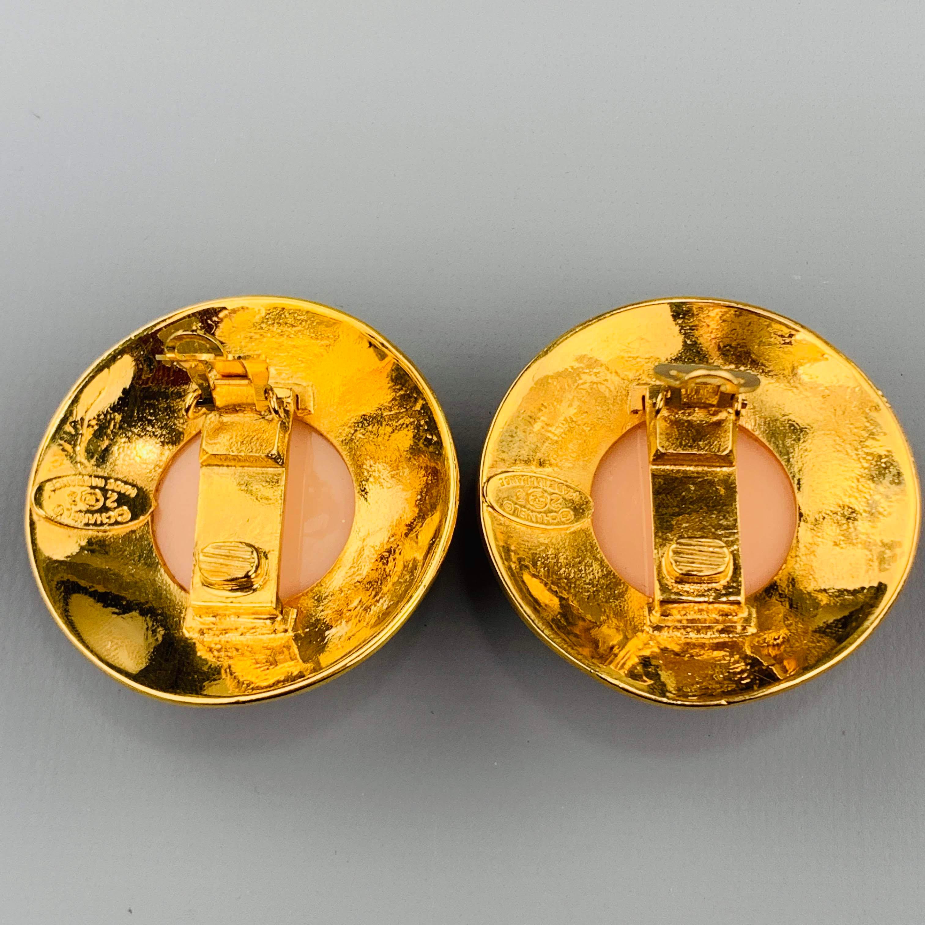 CHANEL Vintage Gold Tone Rhinestones Pink Stone Stars Clip On Earrings 3