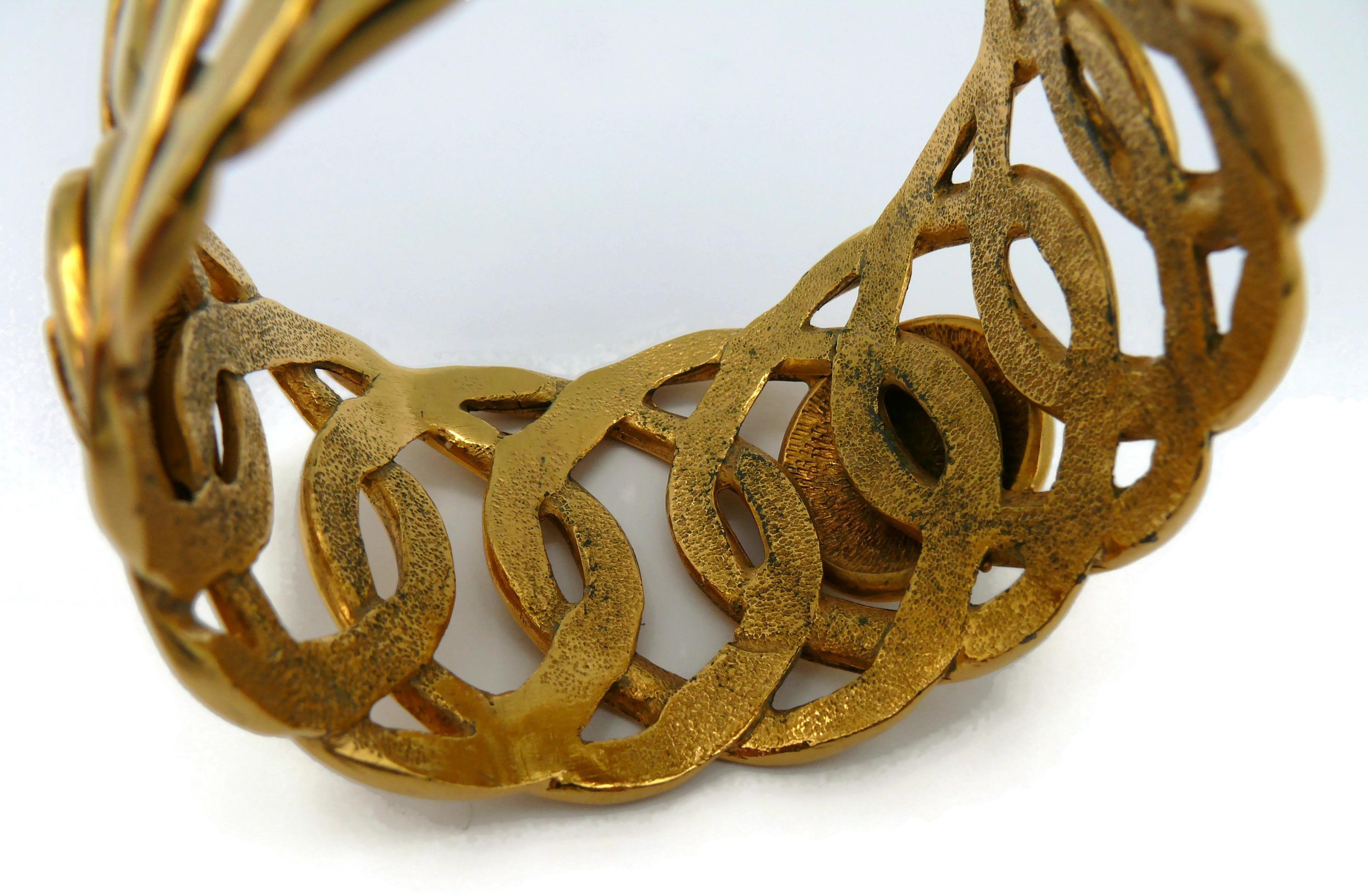 CHANEL Vintage Gold Tone Rigid Chain & CC Medallion Cuff Bracelet For Sale 12