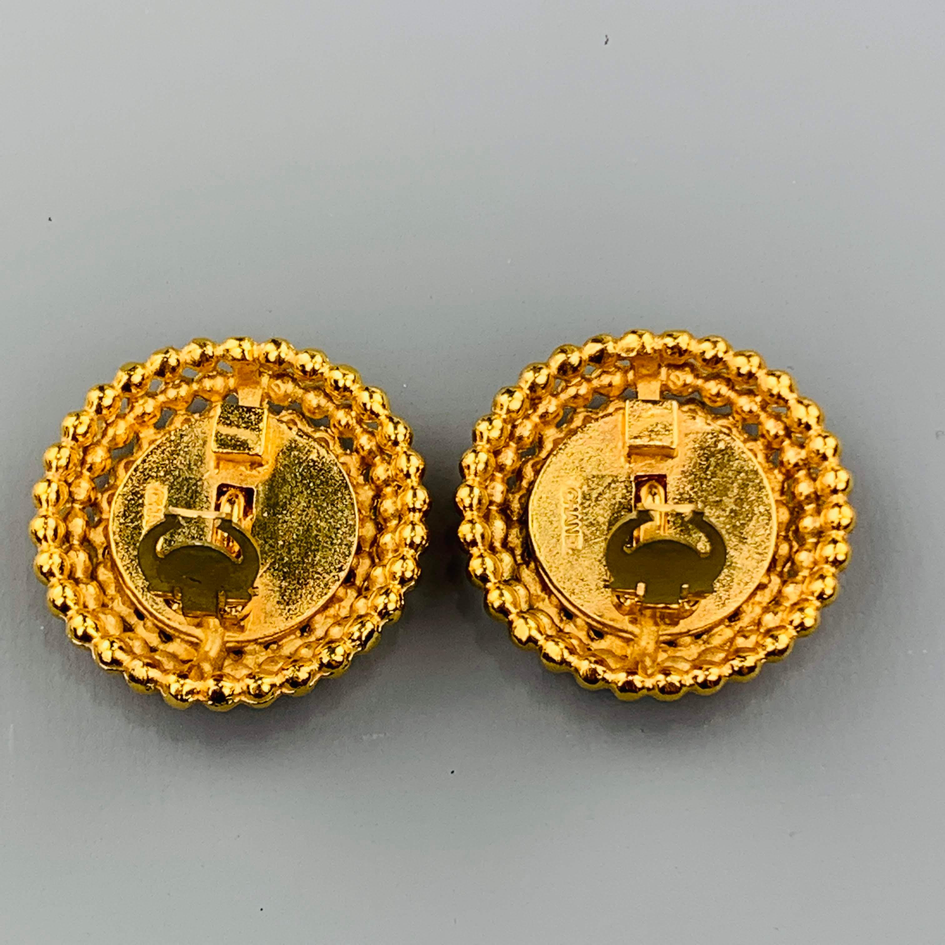 CHANEL VINTAGE Gold Tone Round Textured CC Clip On Earrings 1
