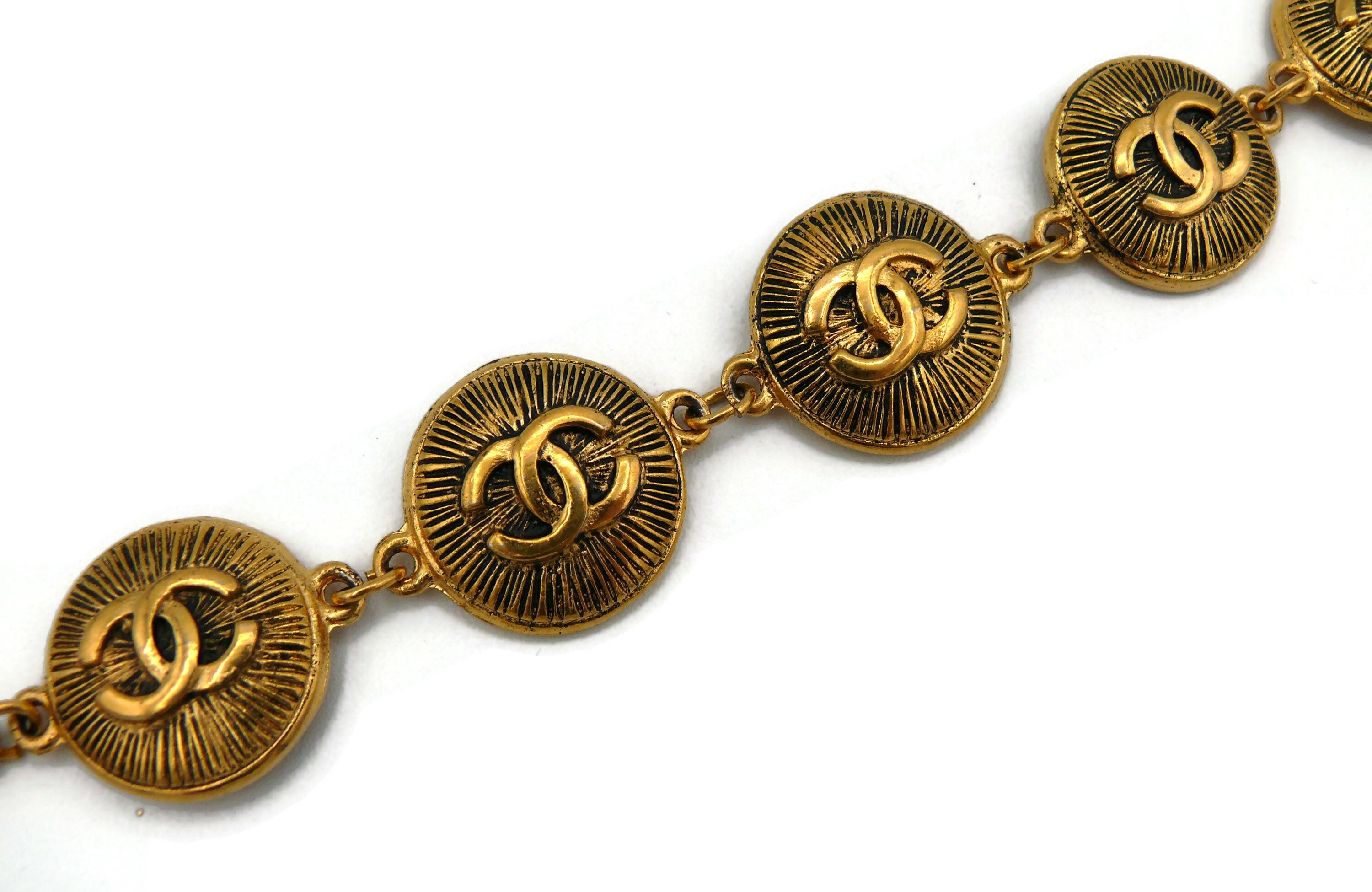 Women's CHANEL Vintage Gold Tone Sunburst CC Coin Link Bracelet For Sale
