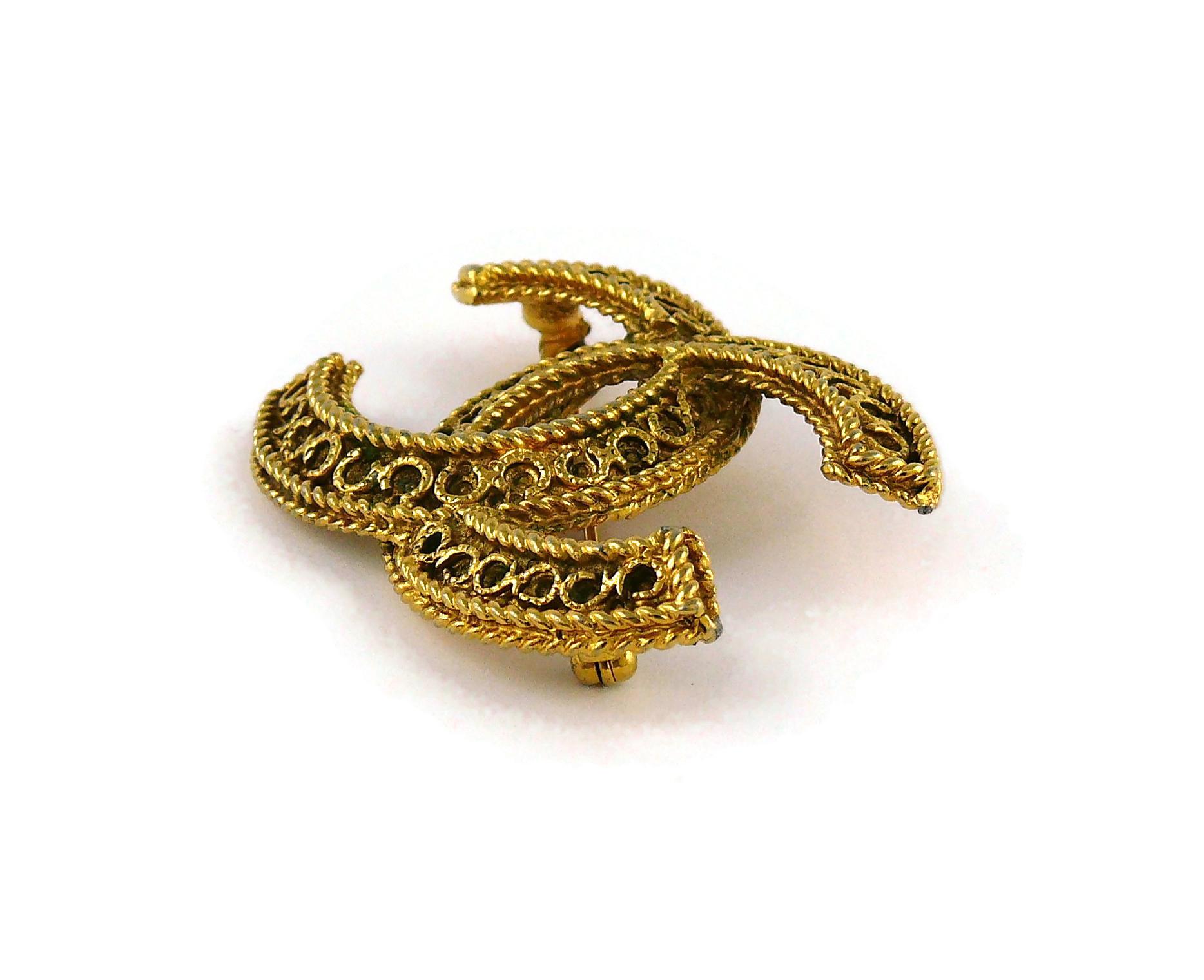 Chanel Vintage Gold Toned CC Brooch 1