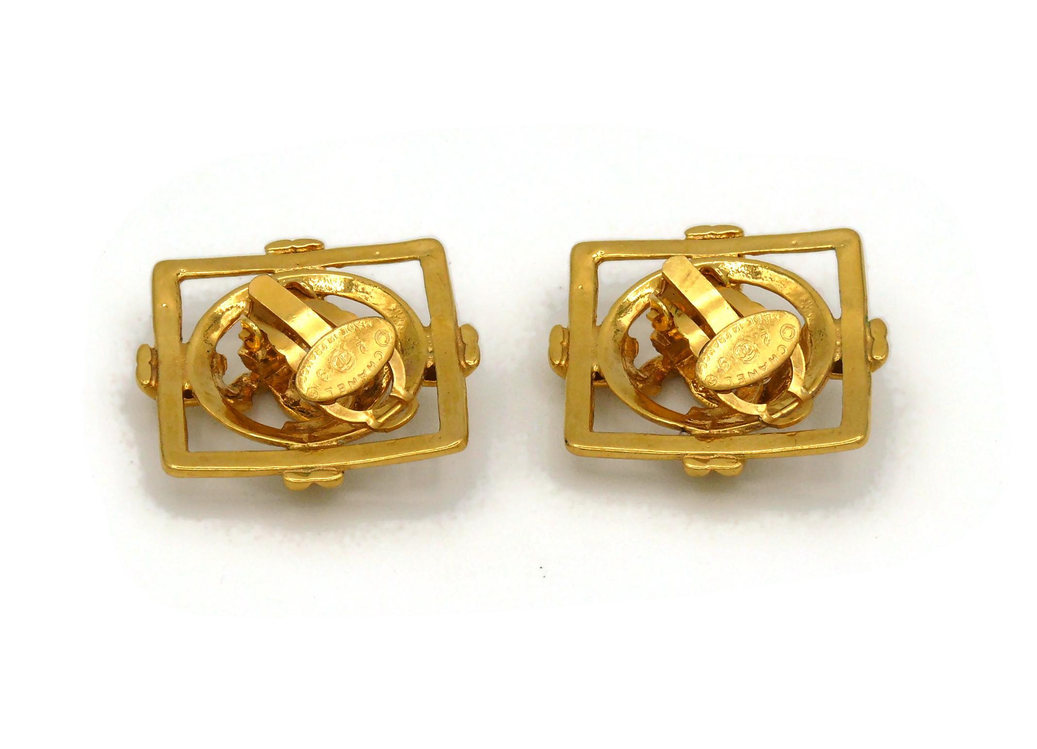 Chanel Vintage Gold Toned CC Clip-On Earrings, 1994 For Sale 1