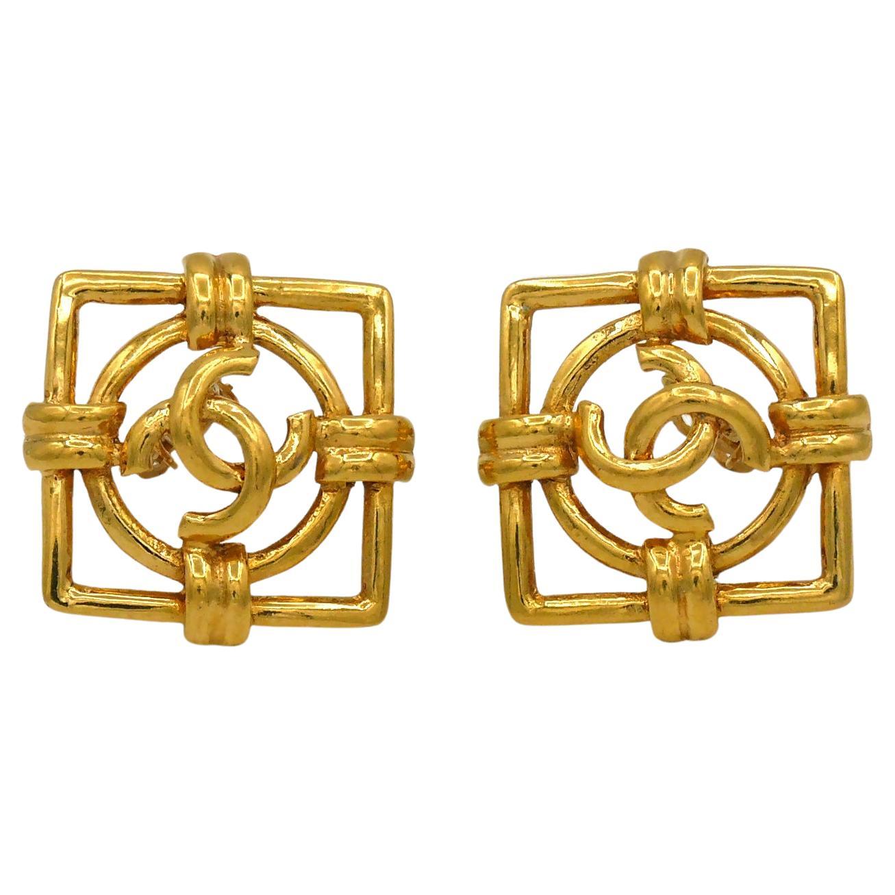 Chanel Vintage Gold Toned CC Clip-On Earrings, 1994 For Sale