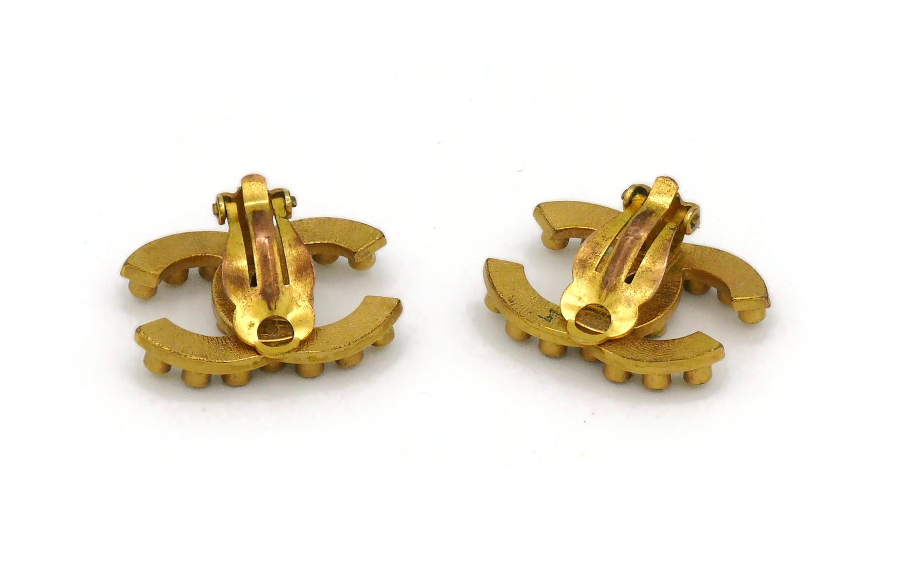 Chanel Vintage CC Logo Lego Clip On Earrings, Fall 2002 For Sale 4