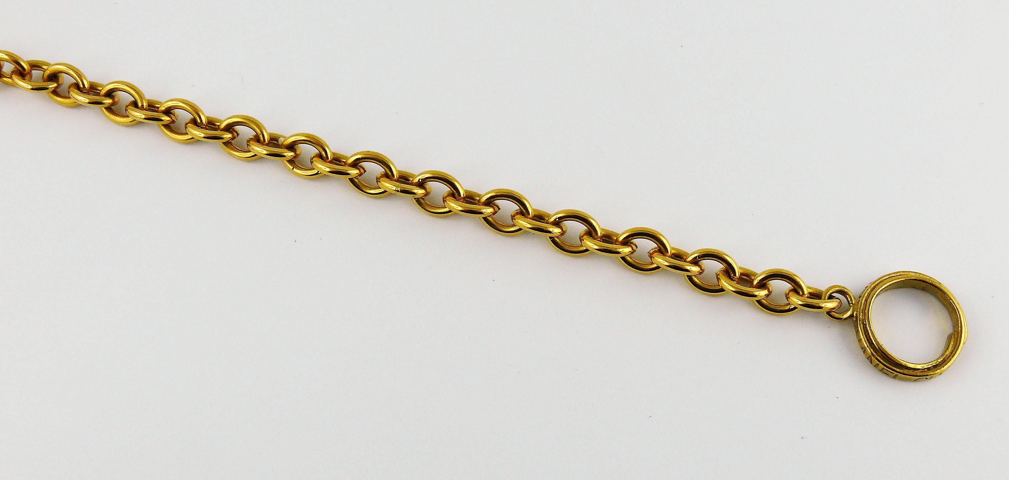 Chanel Vintage Gold Toned Gripoix Cross Pendant Necklace 5