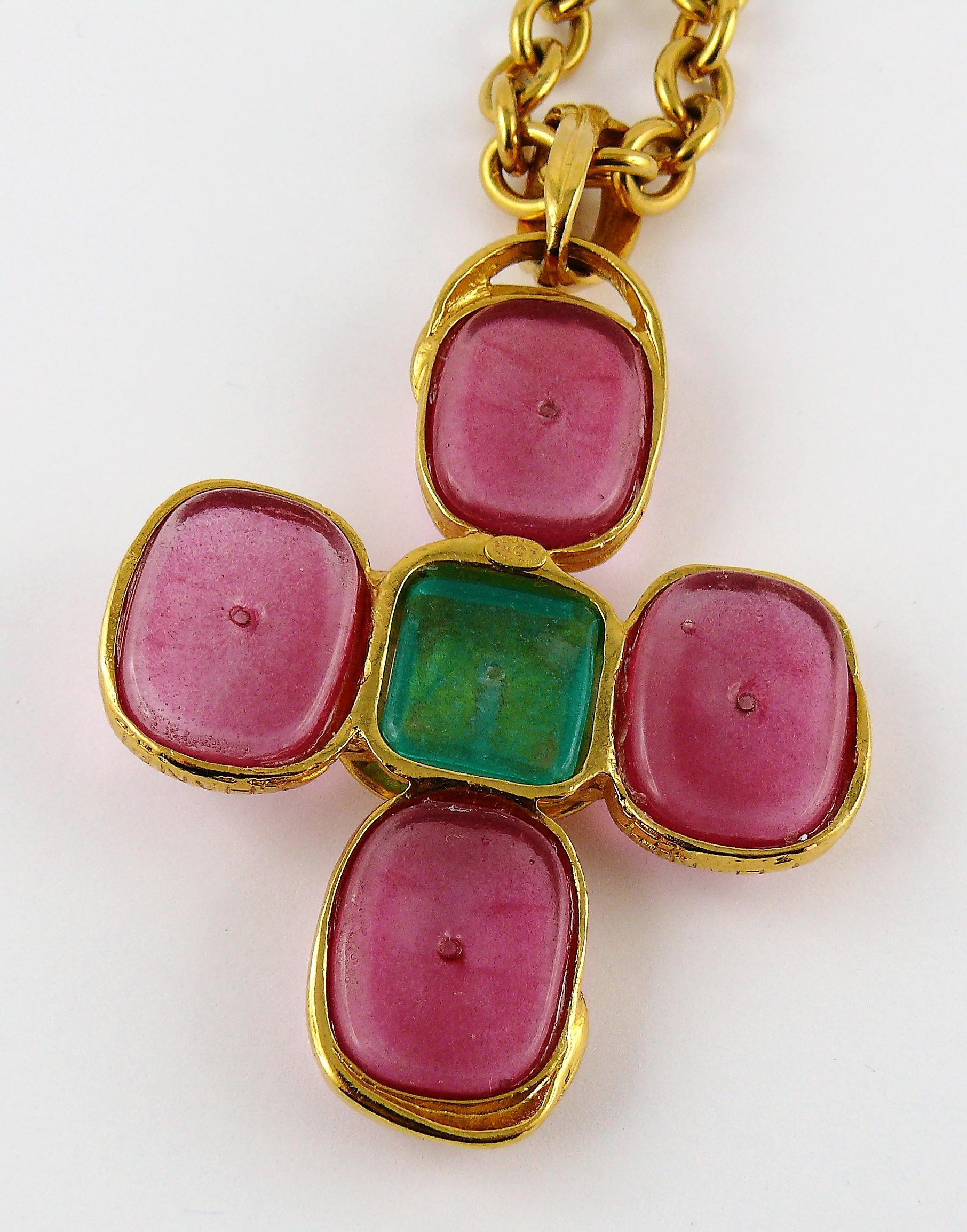Chanel Vintage Gold Toned Gripoix Cross Pendant Necklace 6