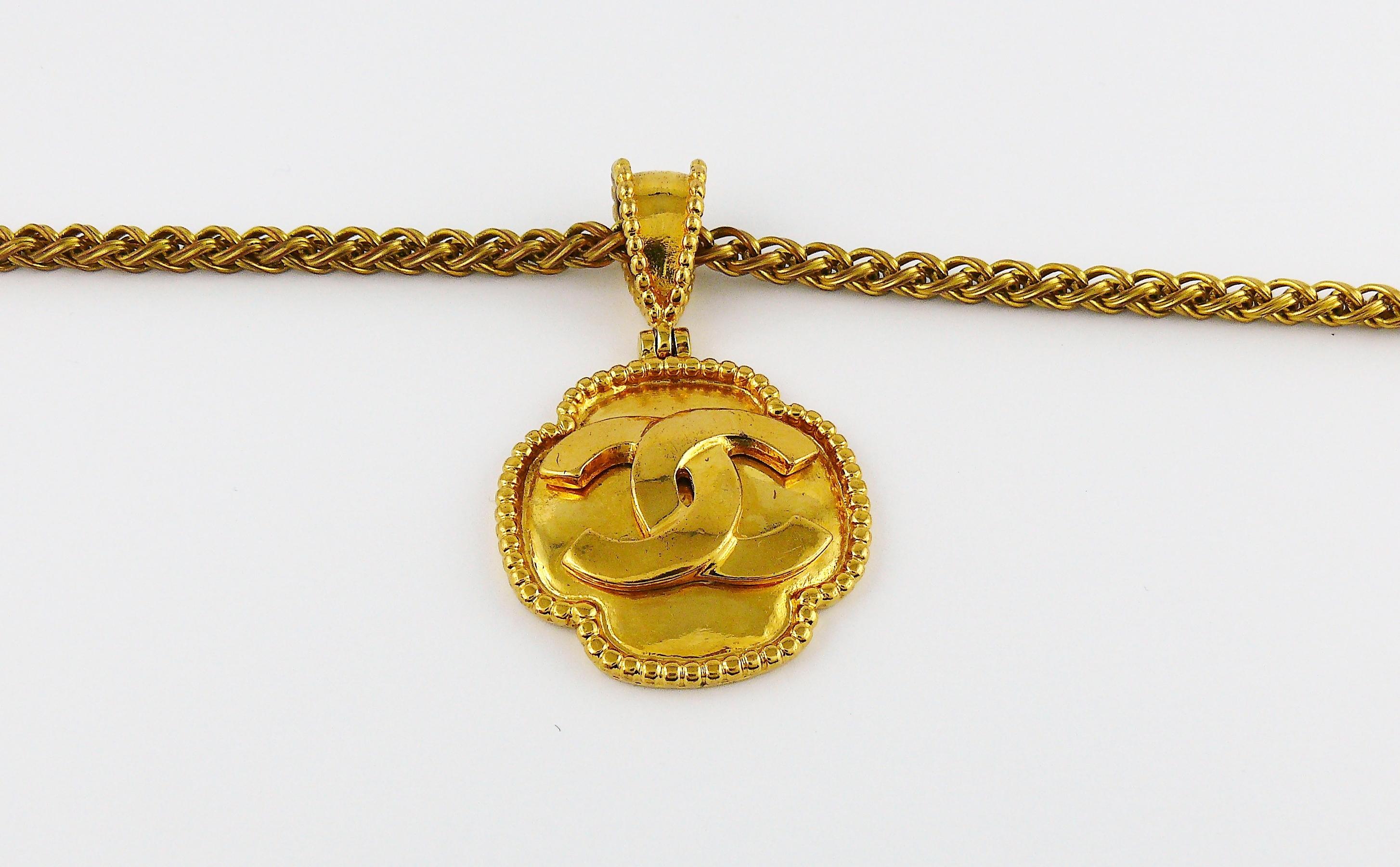 1996 necklace gold