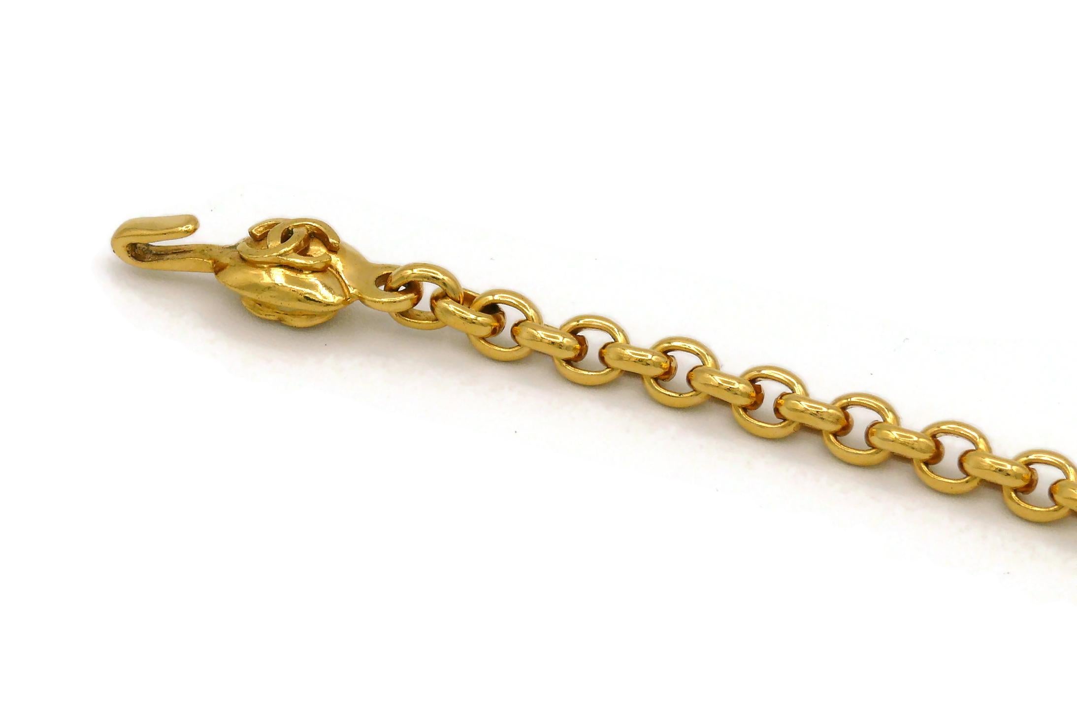 Chanel Vintage Gold Toned Logo Pendant Necklace, 1997 In Good Condition For Sale In Nice, FR