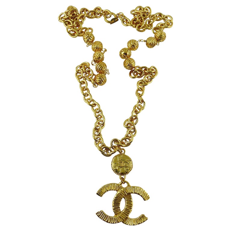 vintage chanel necklace gold