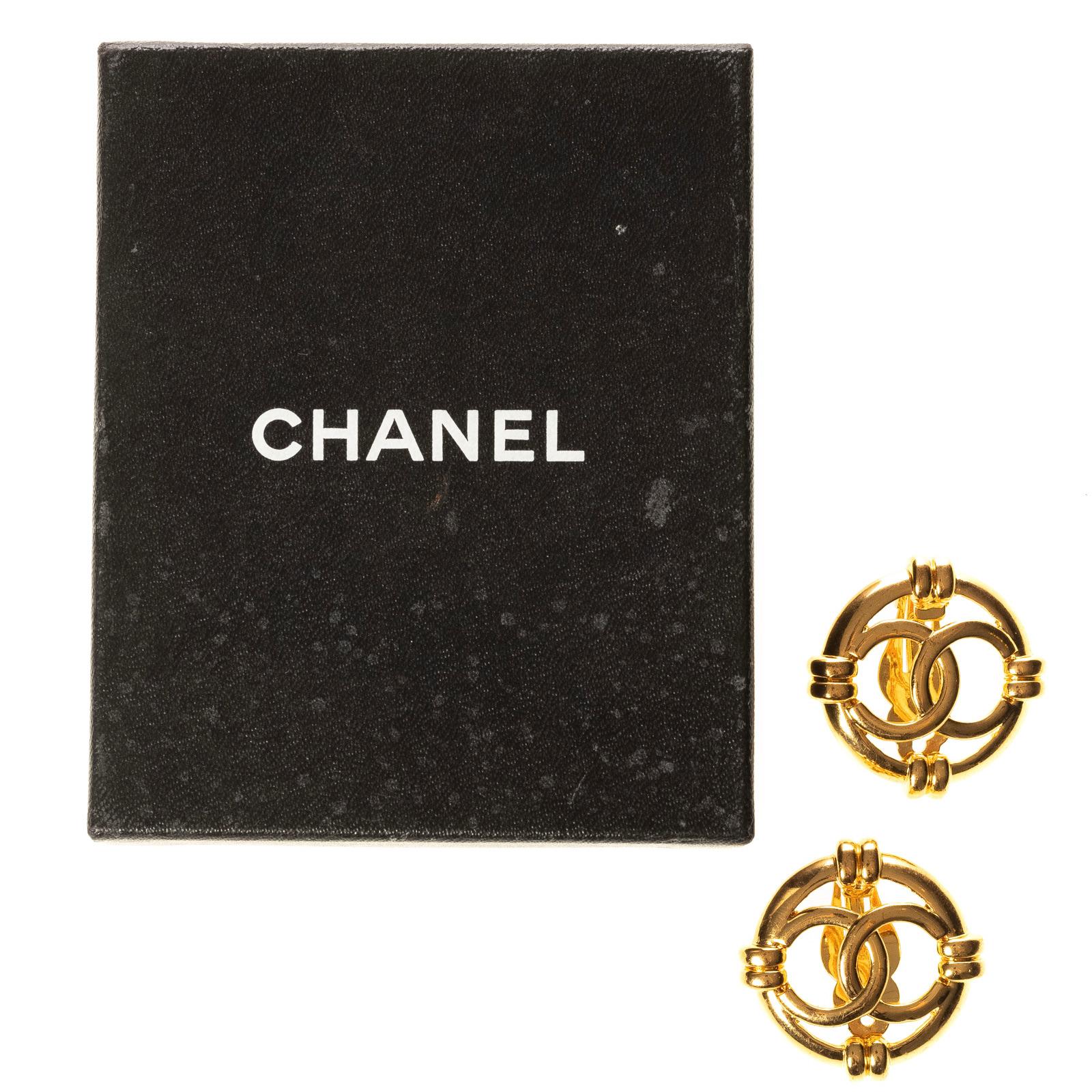 chanel vintage earrings clip