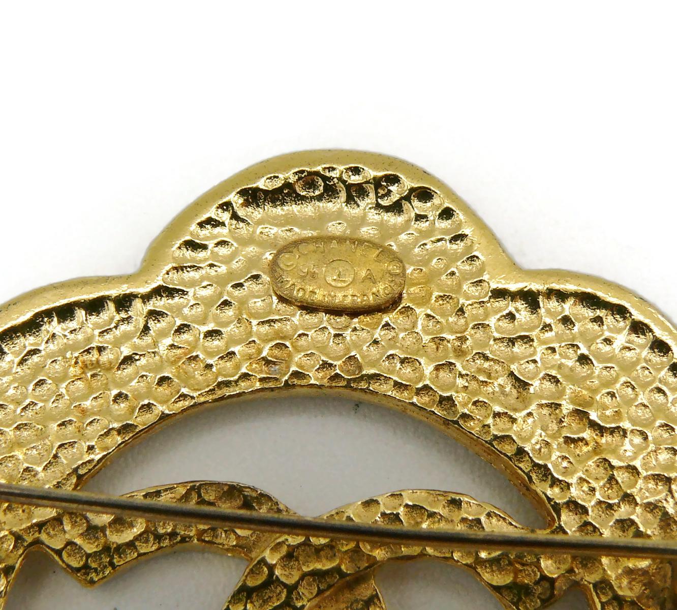 Chanel Vintage Gold Toned Polylobe CC Logo Brooch, Fall 1995 For Sale 5