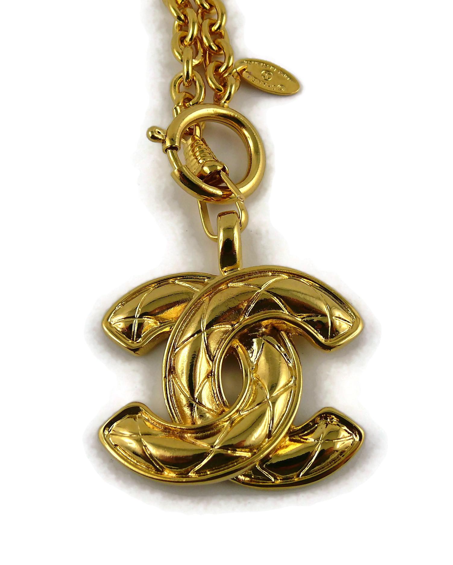 Chanel Vintage Gold Toned Quilted CC Logo Pendant Sautoir Necklace 4