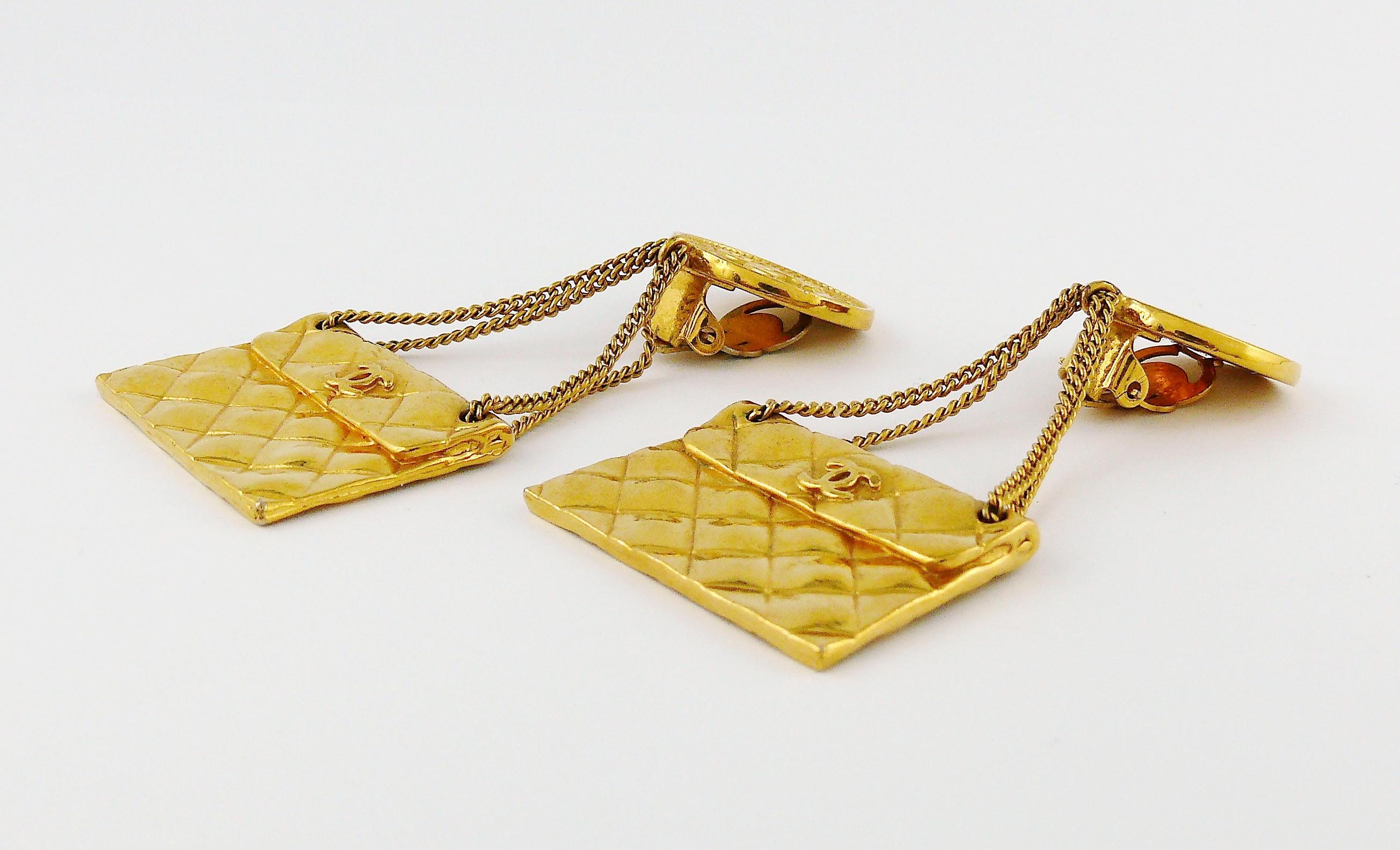 Women's Chanel Vintage Gold Toned Quilted Flap Bag Iconic Dangling Earrings