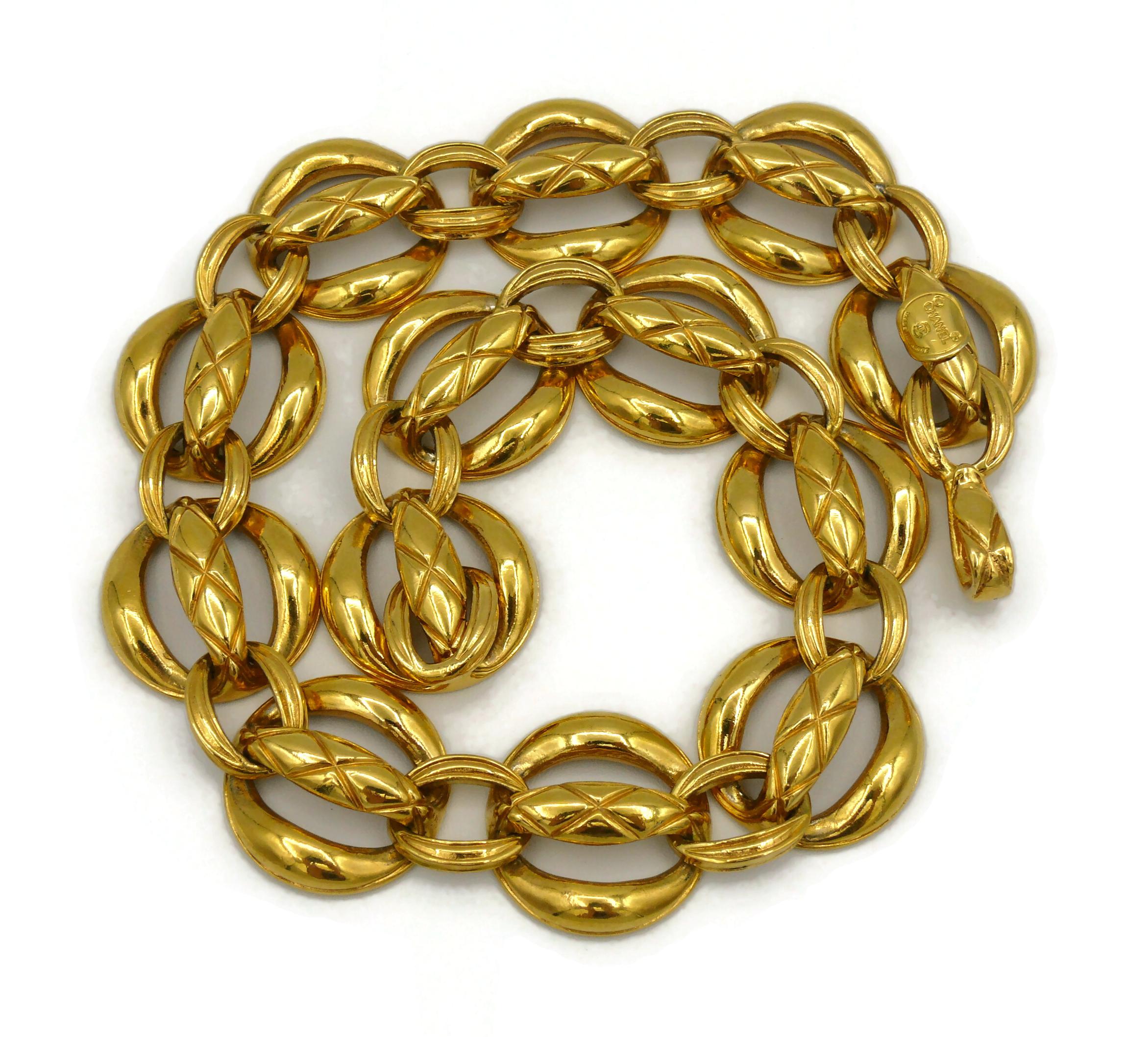 chanel link chain