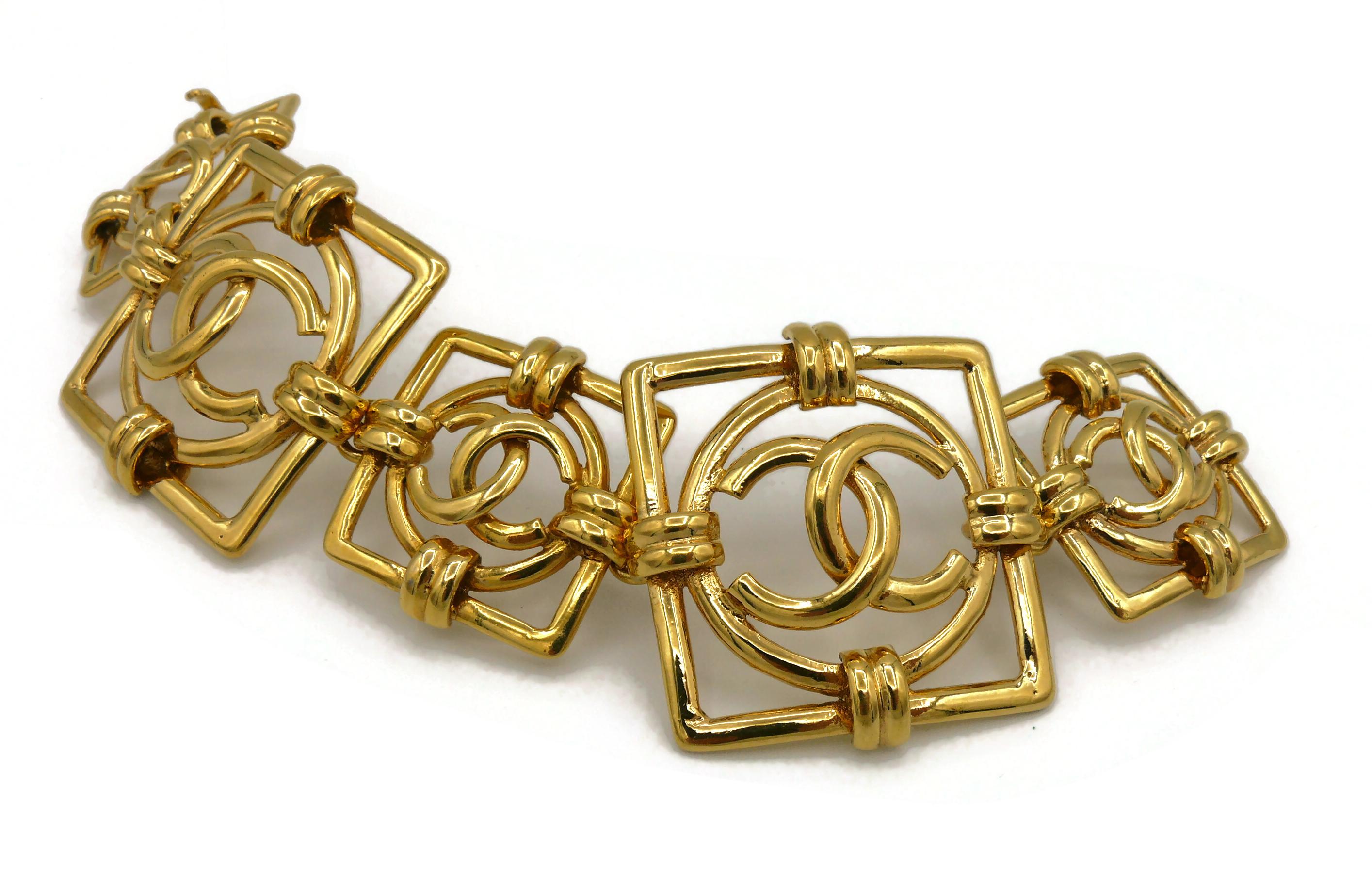 Chanel Vintage Gold Toned Square Links Logo CC Bracelet, 1994 For Sale 2