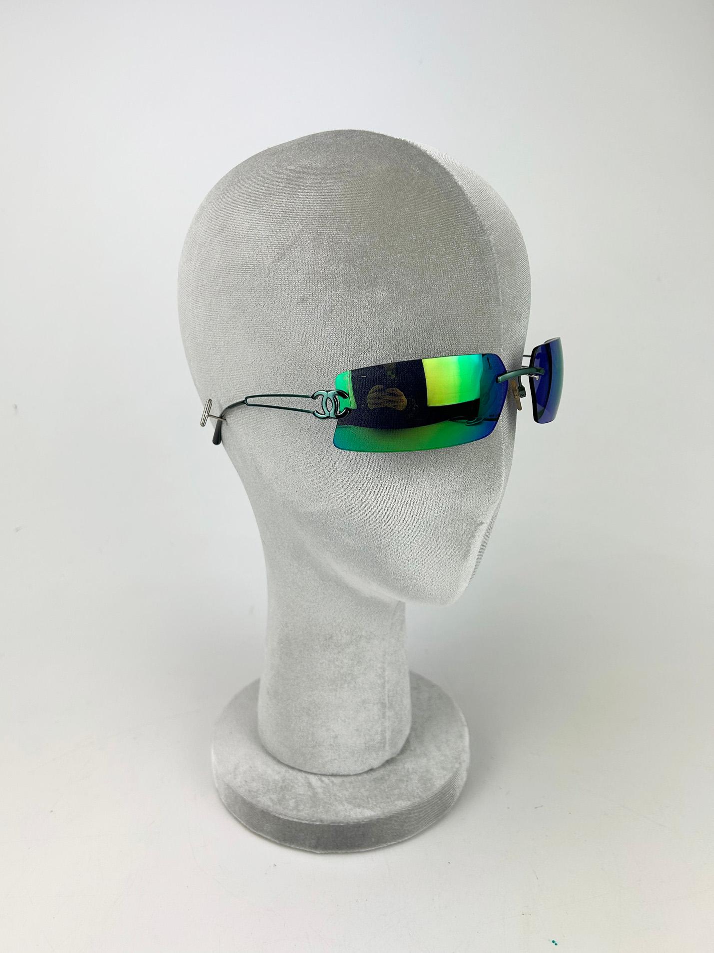 Gray Chanel Vintage Green and Blue Floating Mirror Lens Wire Arm Sunglasses c2000s For Sale