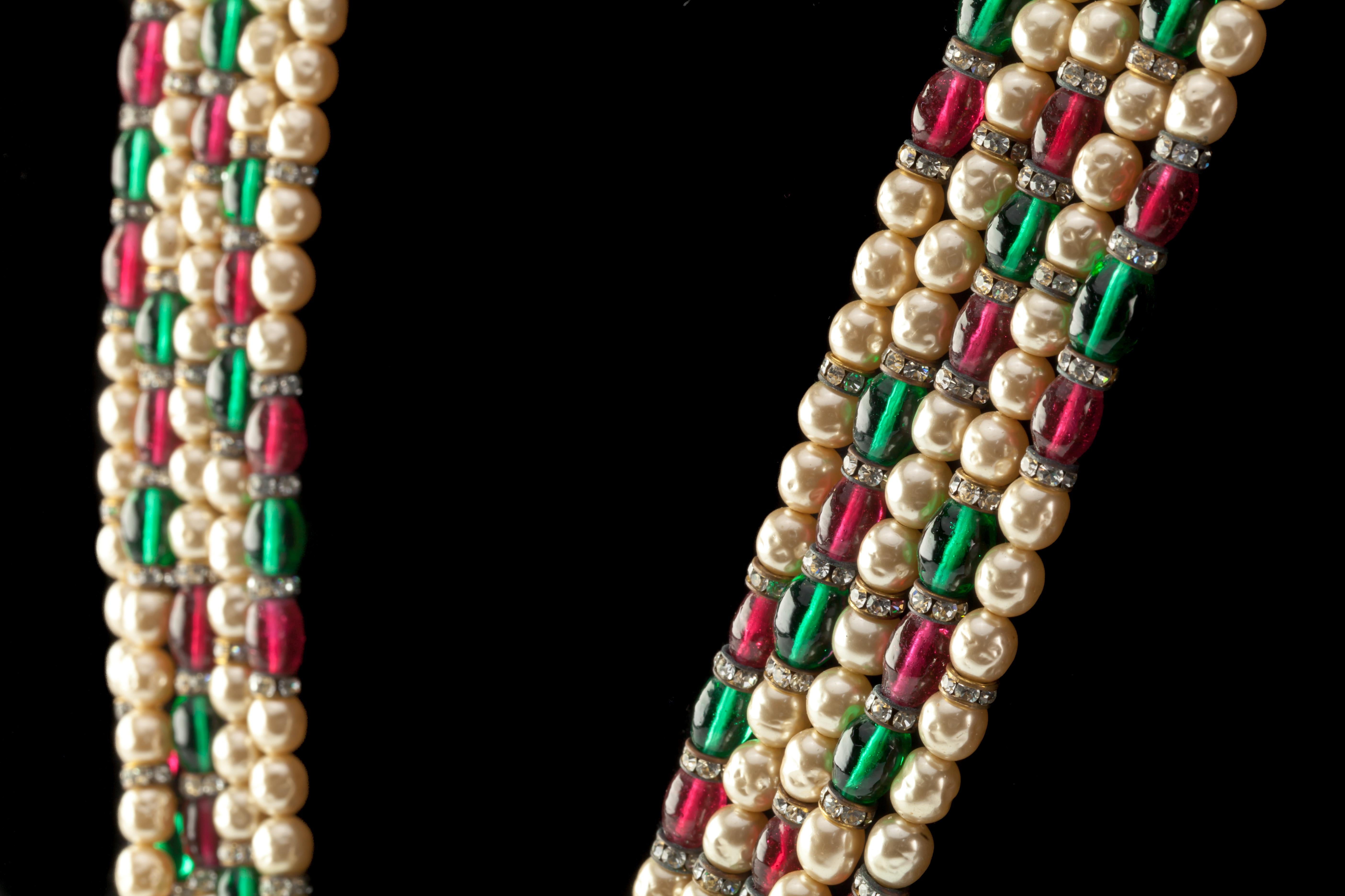 Byzantin Chanel Collier à 5 brins vintage Gripoix perles de costume perles, années 1970 en vente