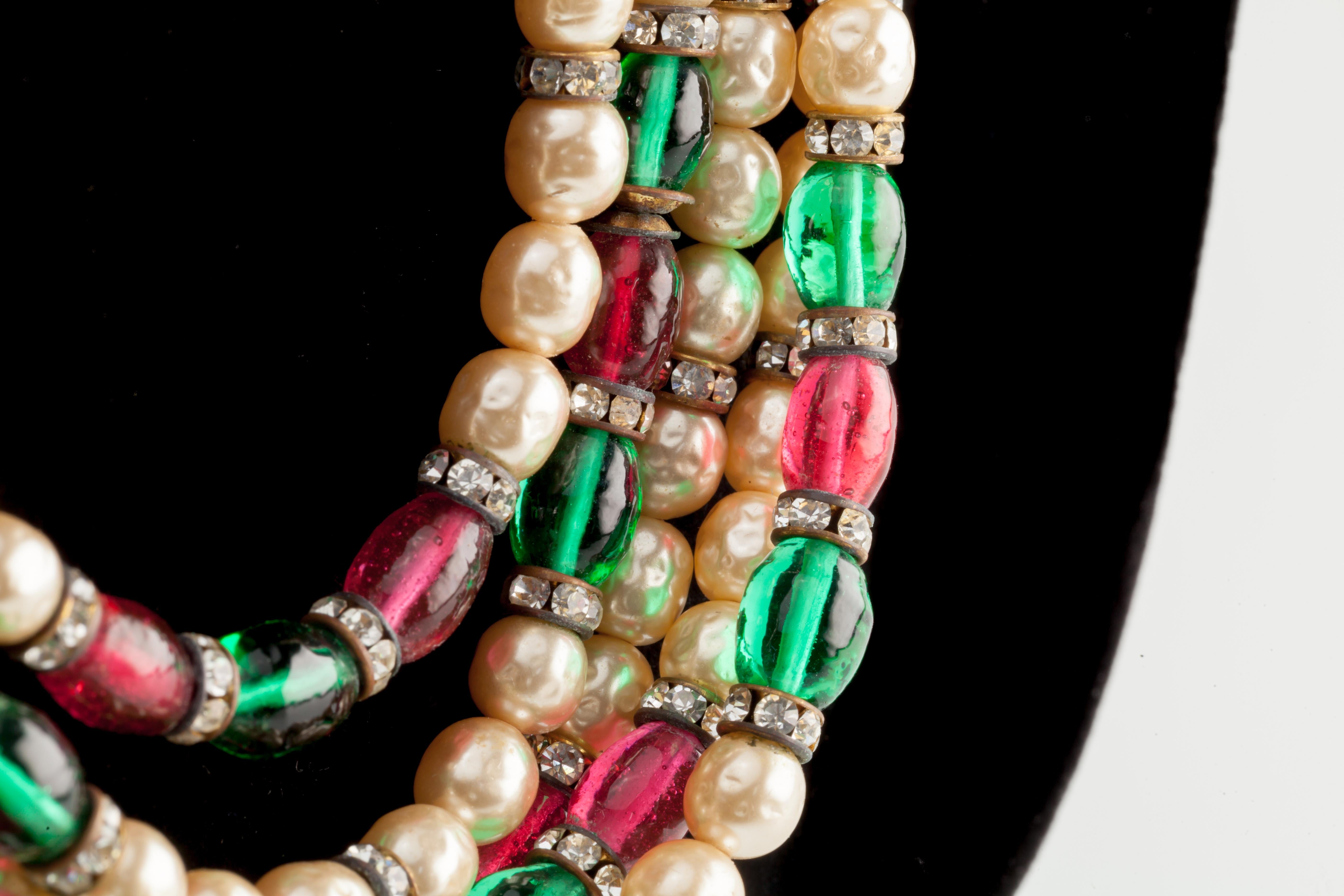 Chanel Vintage Gripoix Perlen Kostüm Perle 5-strang Halskette 1970er Jahre im Angebot 3