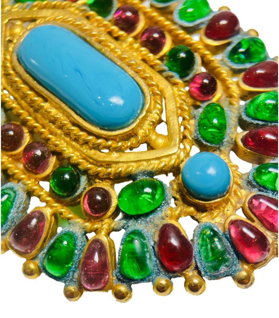 Round Cut Chanel Vintage Gripoix Mughal Brooch For Sale