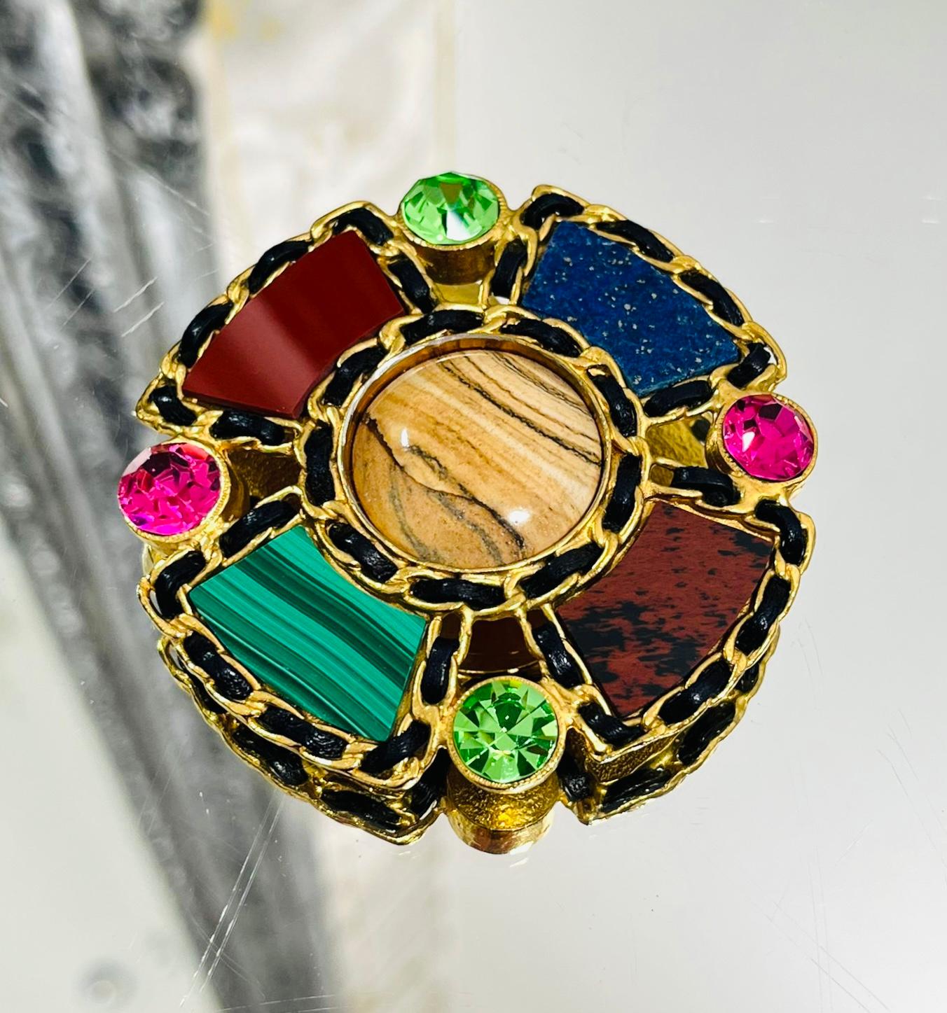 Chanel Vintage Gripoix Multi-Gemstone & Crystal Flower Brooch In Excellent Condition For Sale In London, GB