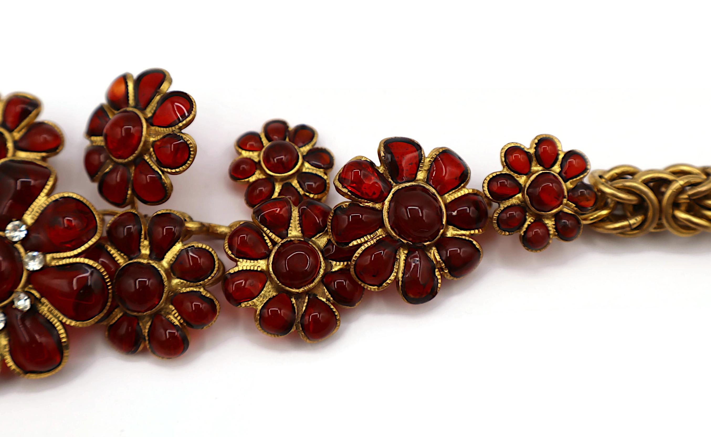 CHANEL Vintage GRIPOIX Poured Glass Floral Necklace For Sale 5
