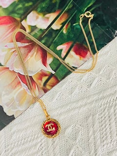Chanel Vintage Gripoix Ruby Logo CC Coco Round Circle Spiral Pendant Necklace