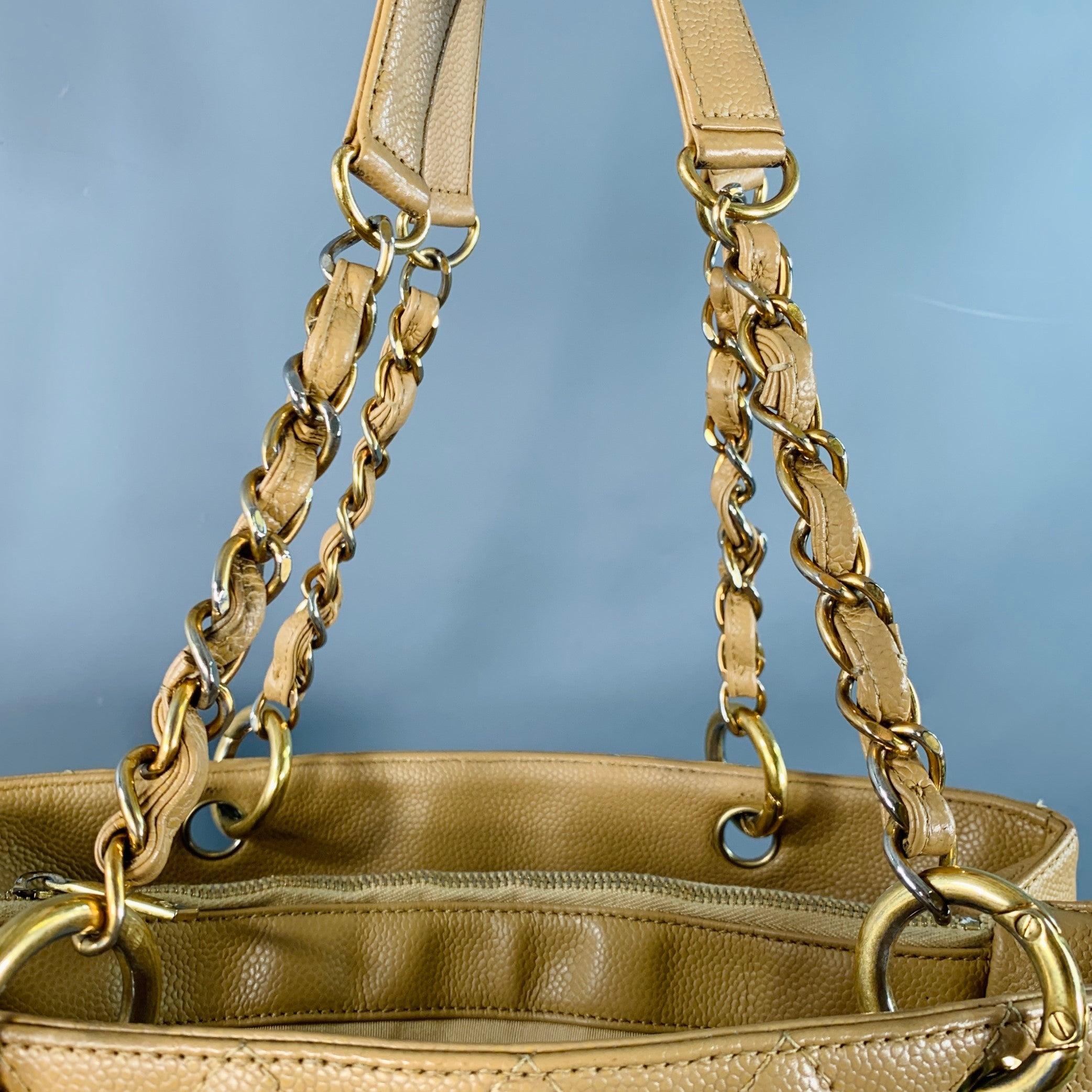 CHANEL Vintage By Kaviar Grand Einkaufstasche Beige Gold Gesteppte Lederhandtasche im Angebot 2