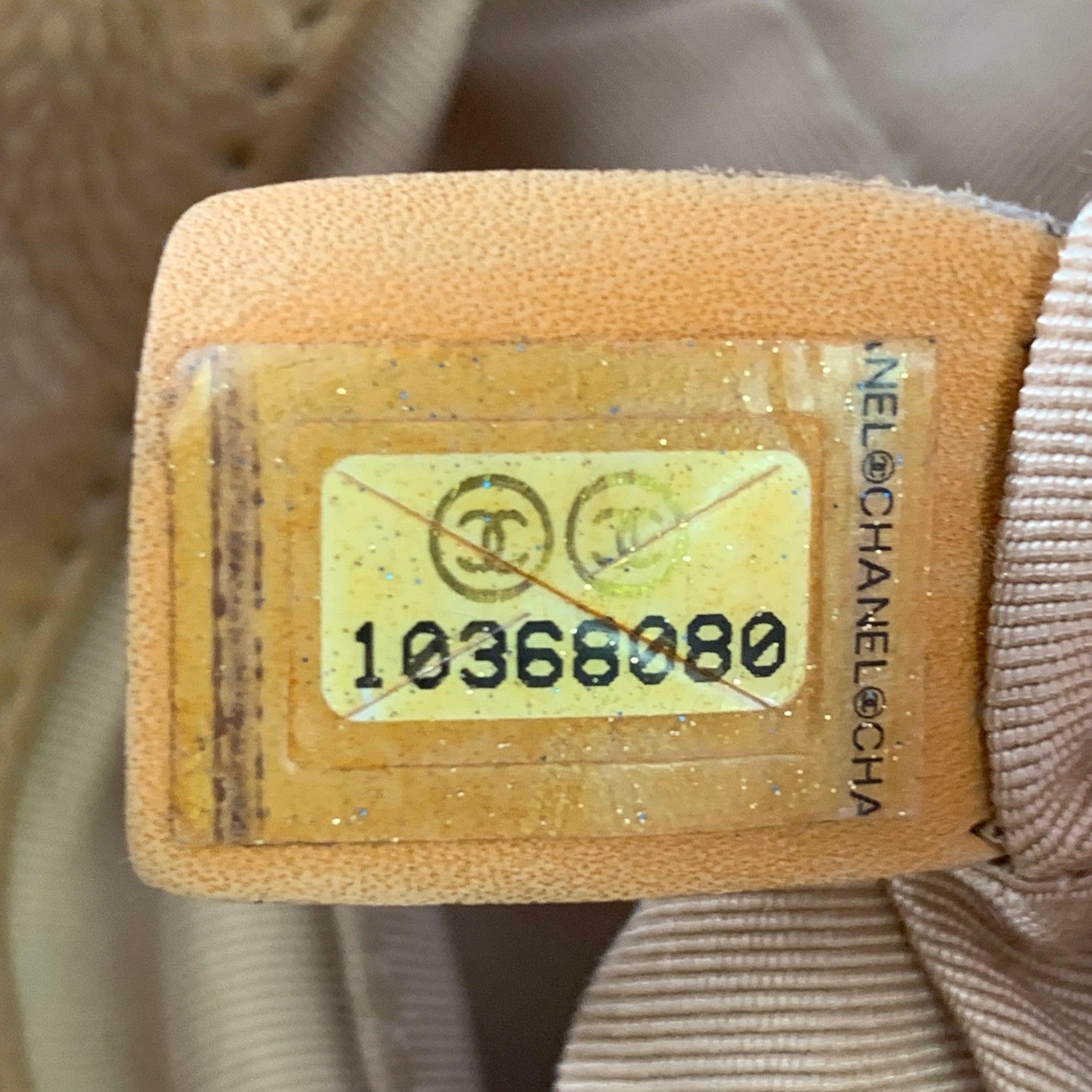 CHANEL Vintage By Kaviar Grand Einkaufstasche Beige Gold Gesteppte Lederhandtasche im Angebot 4