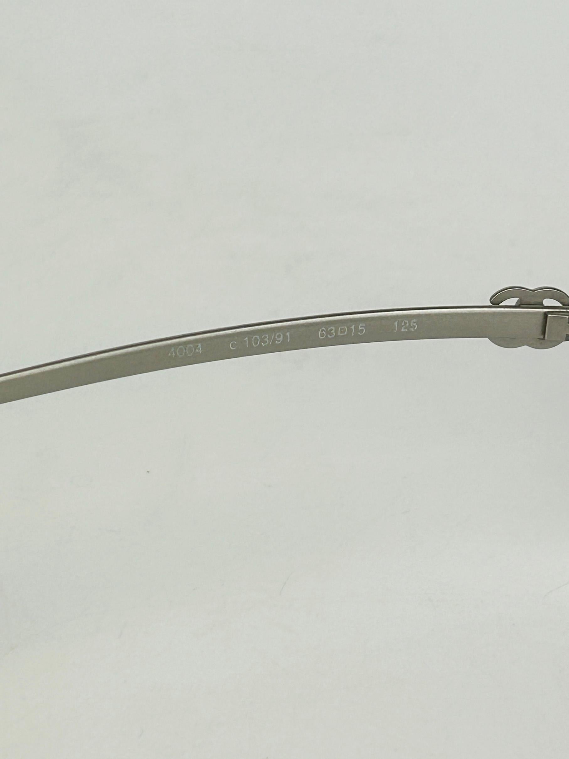 Chanel Vintage Half Frame Floating Gray Lens Silver Sunglasses c2000s en vente 4