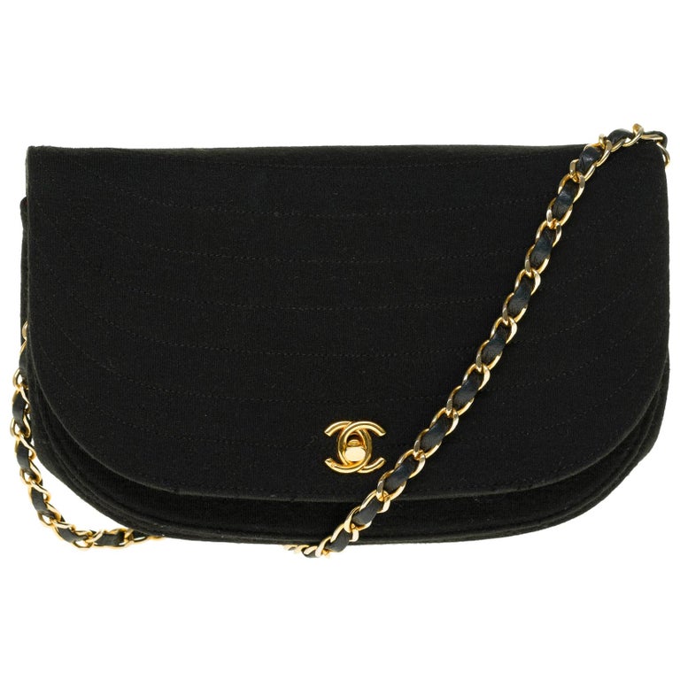 Chanel vintage half moon handbag in black quilted cotton, Gold hardware