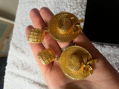 CHANEL Vintage hat earrings
