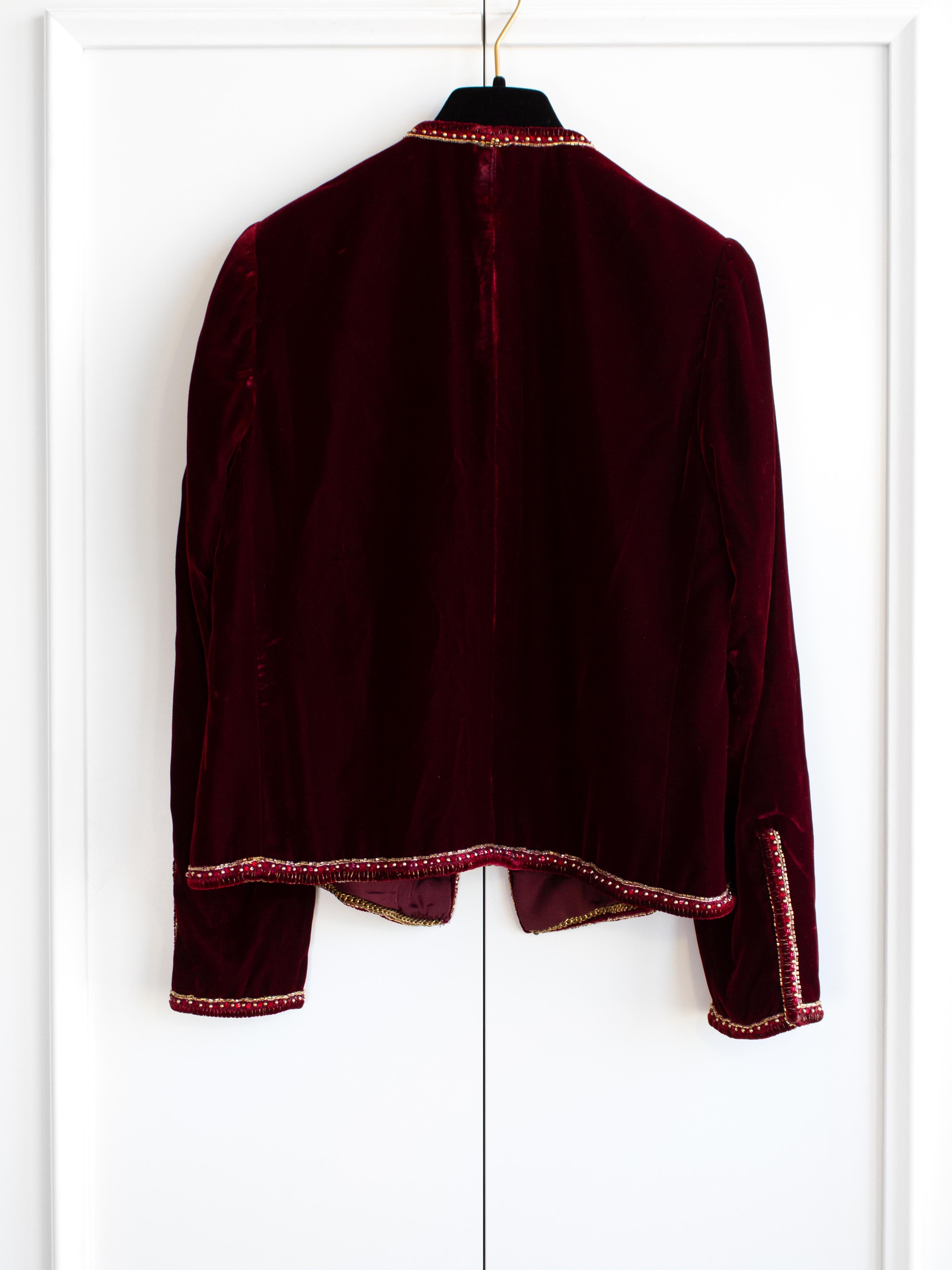 Chanel Vintage Haute Couture 1970s Burgundy Red Velvet Embellished Jacket In Excellent Condition For Sale In Jersey City, NJ