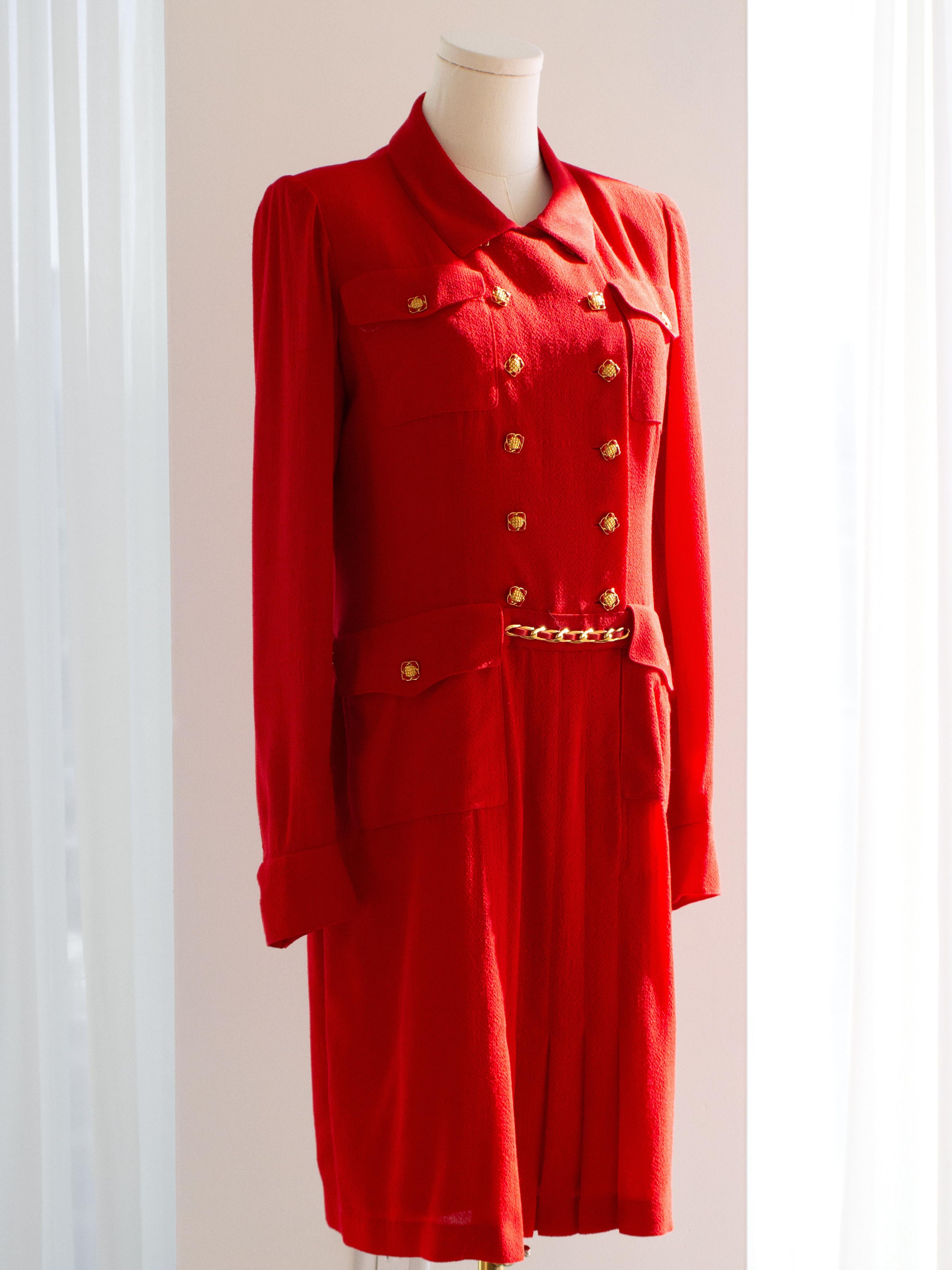 Chanel Vintage Alta Costura Otoño/Invierno 1988 Vestido Rojo Cadena Dorada en venta 1