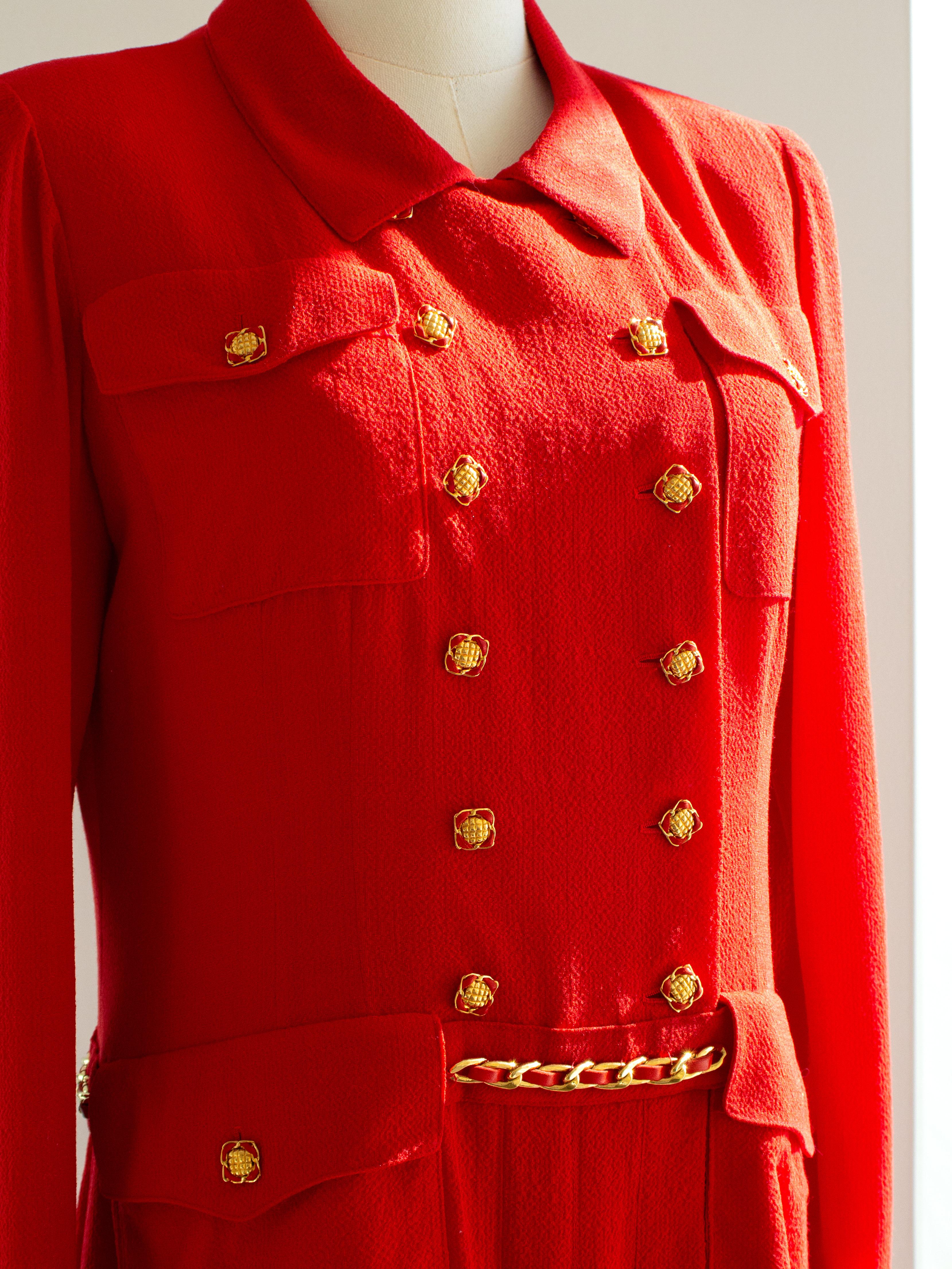 Chanel Vintage Alta Costura Otoño/Invierno 1988 Vestido Rojo Cadena Dorada en venta 2