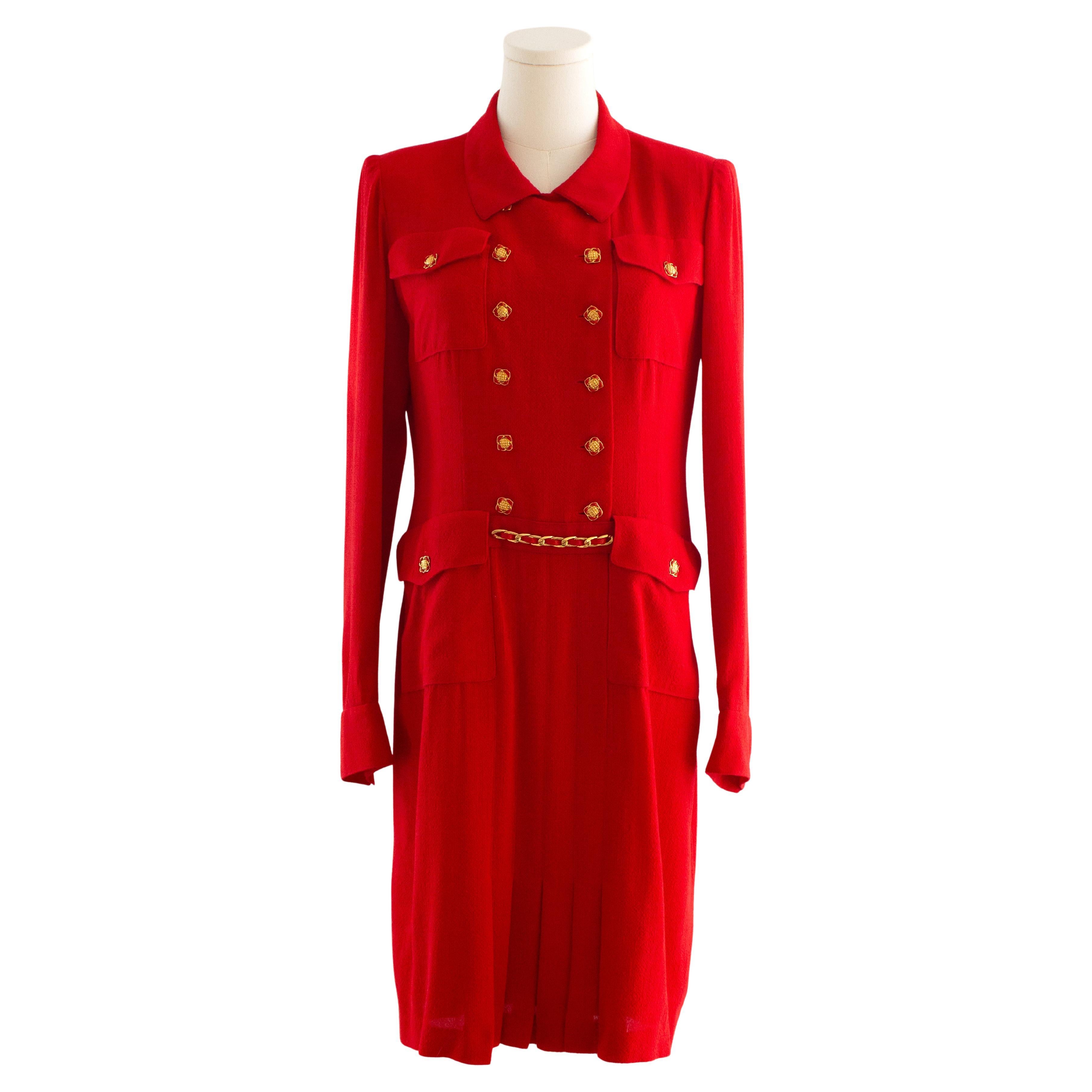 Chanel Vintage Alta Costura Otoño/Invierno 1988 Vestido Rojo Cadena Dorada en venta