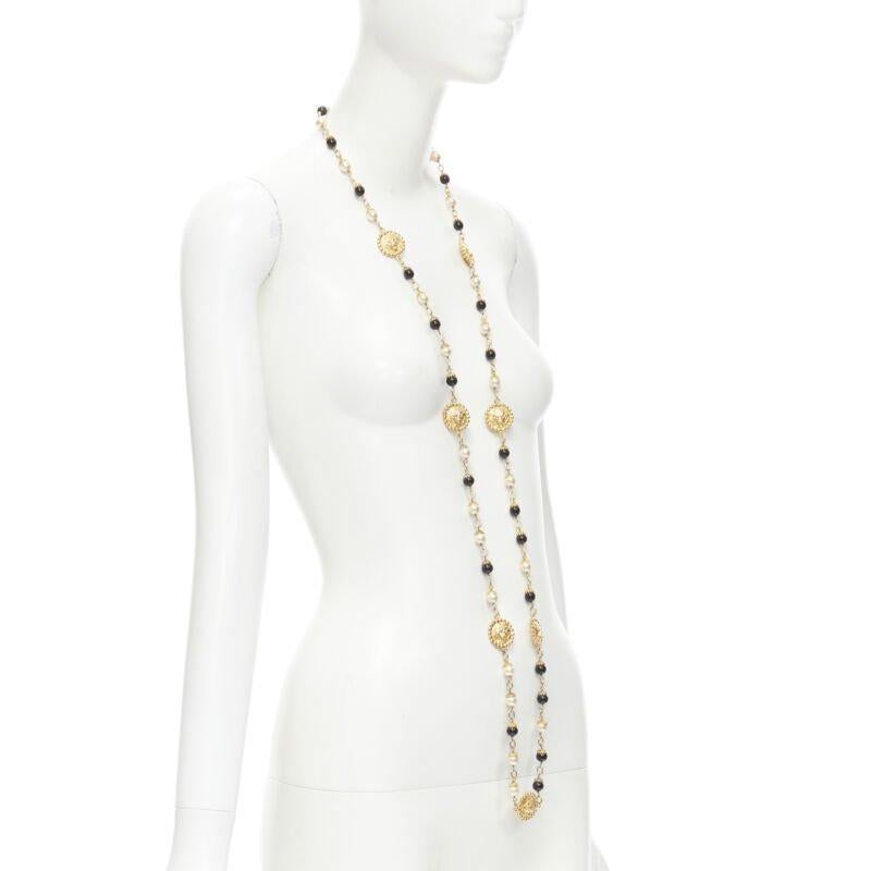 Women's CHANEL Vintage Haute Couture Goosens Lion head black faux pearl sautoir neckace For Sale